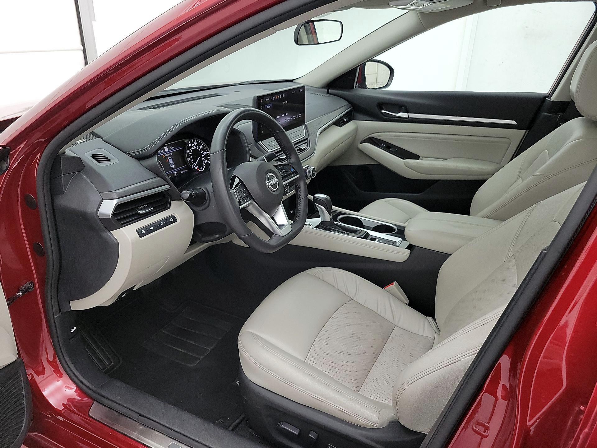 Thumbnail: 2023 Nissan Altima - 11