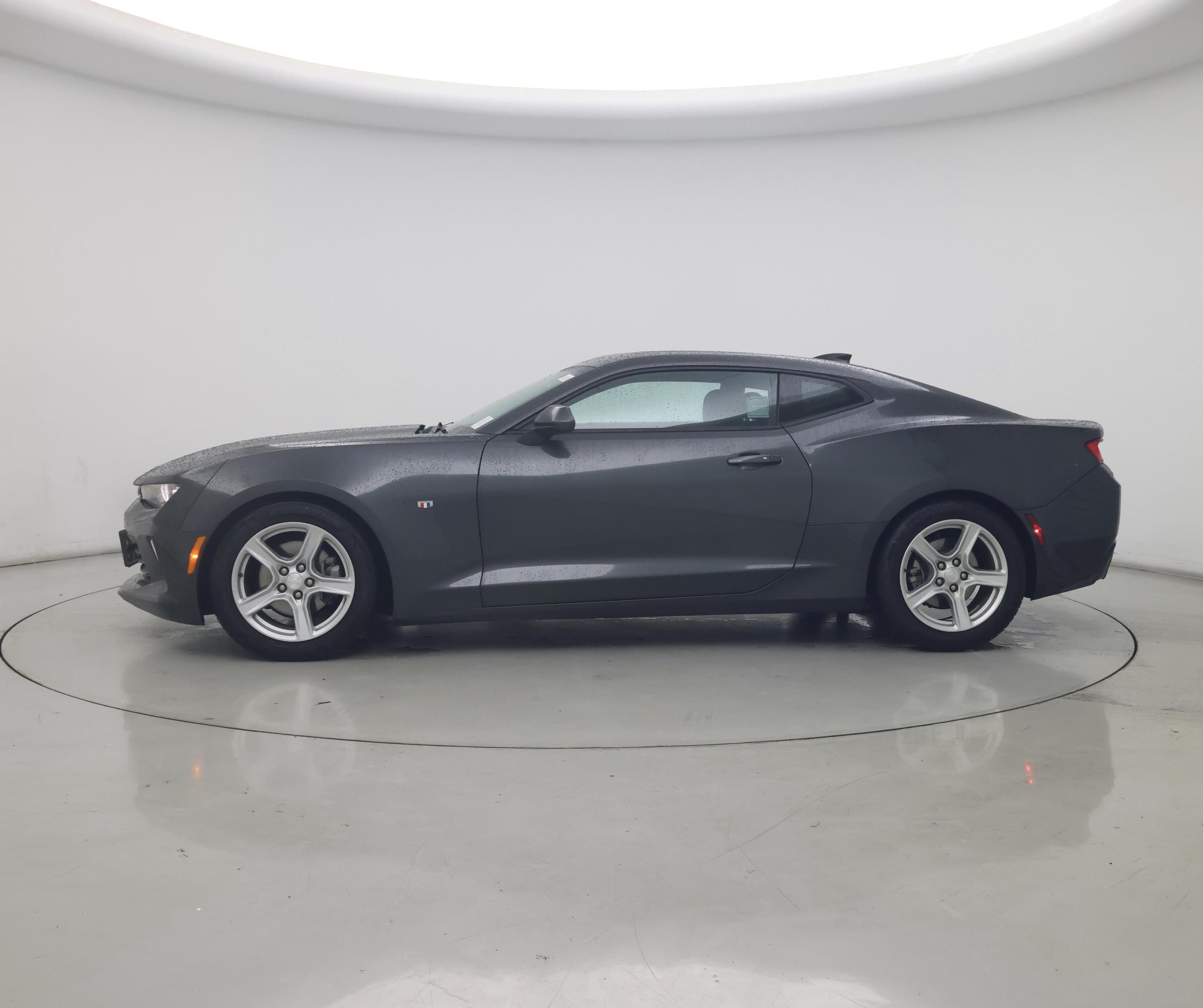 Thumbnail: 2017 Chevrolet Camaro - 3