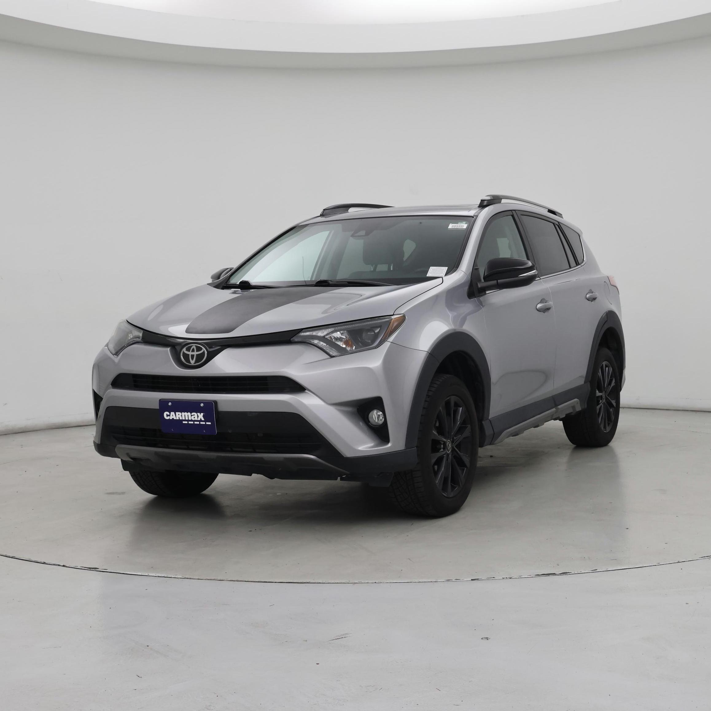 Thumbnail: 2018 Toyota RAV4 - 4
