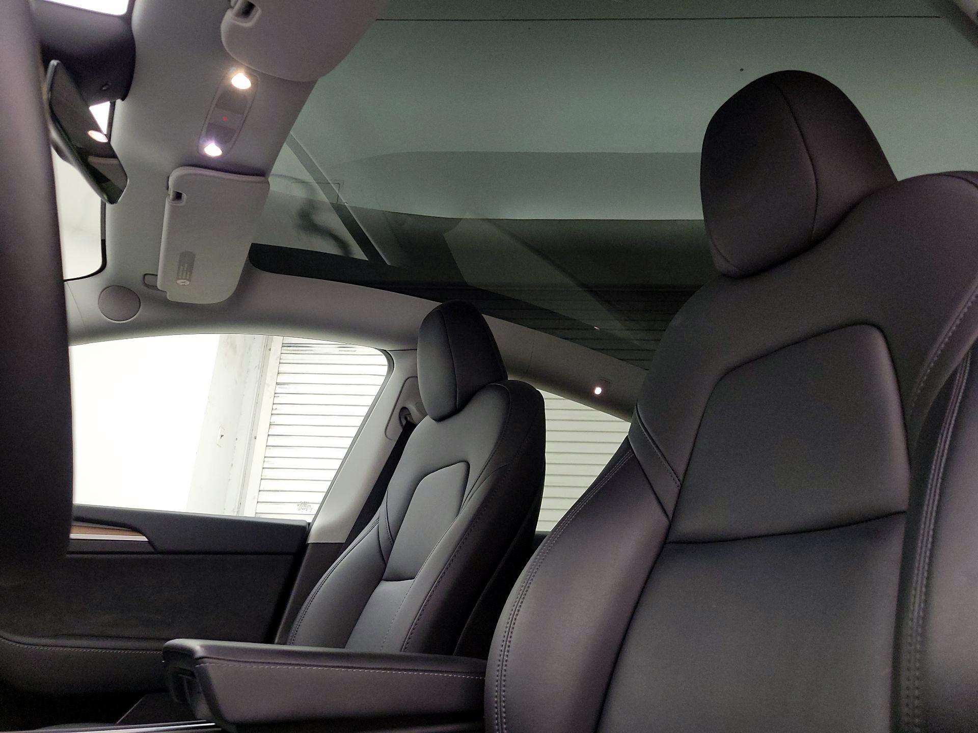 Thumbnail: 2025 Tesla Model Y - 18