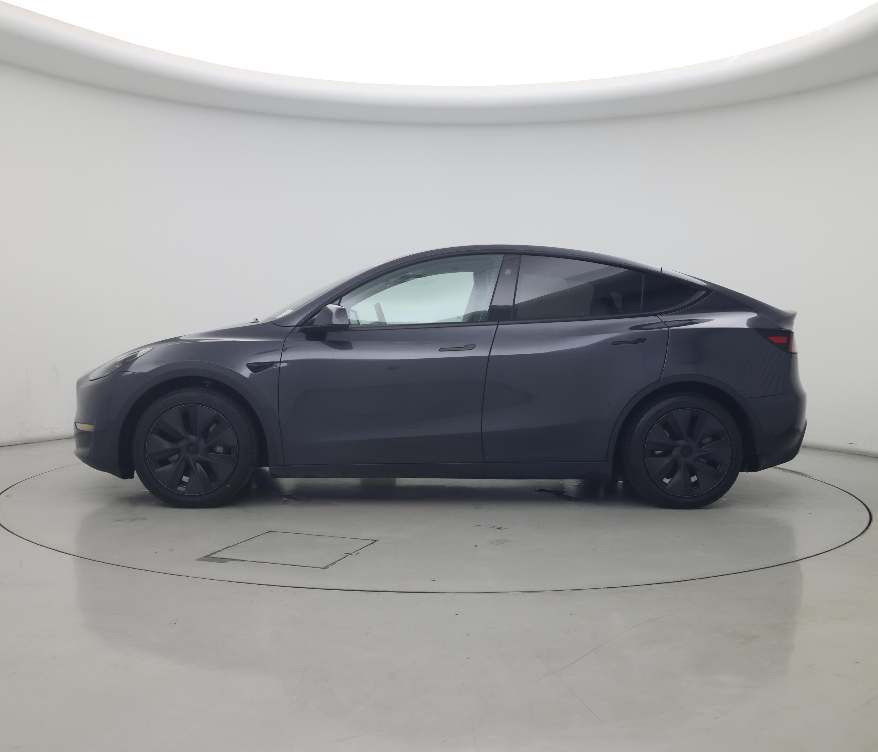 Thumbnail: 2025 Tesla Model Y - 3