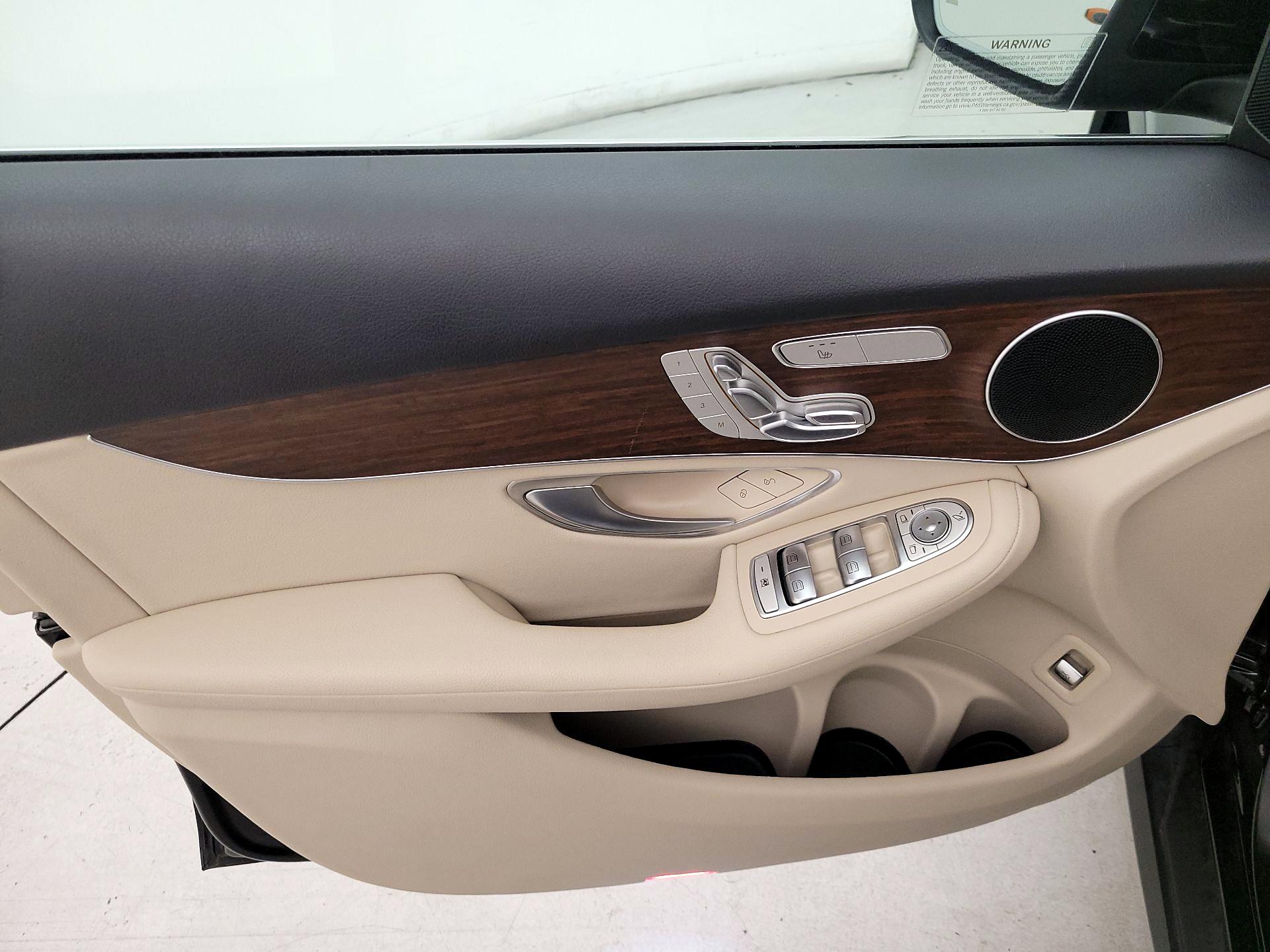 Thumbnail: 2021 Mercedes-Benz GLC - 12