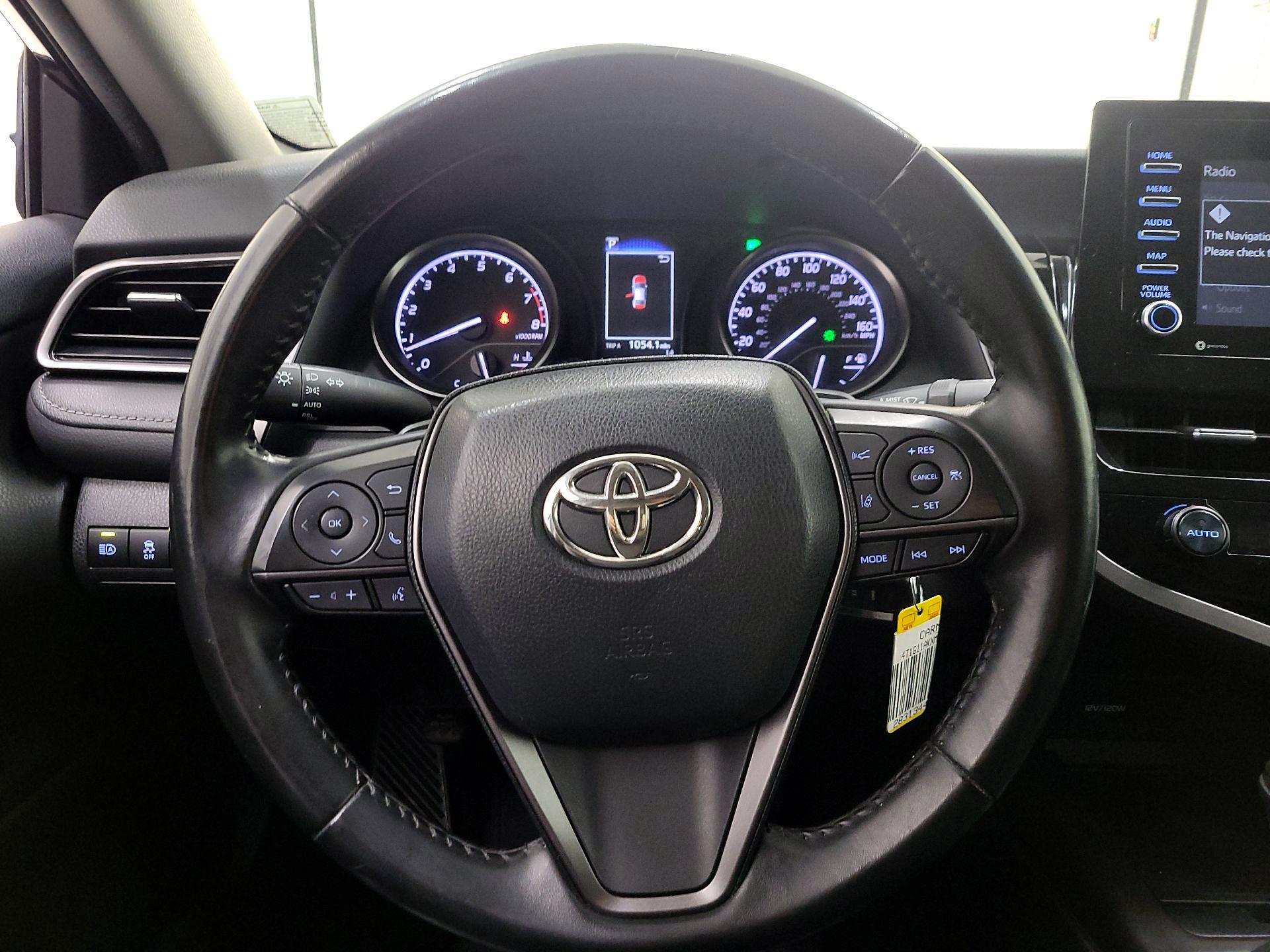 Thumbnail: 2021 Toyota Camry - 10