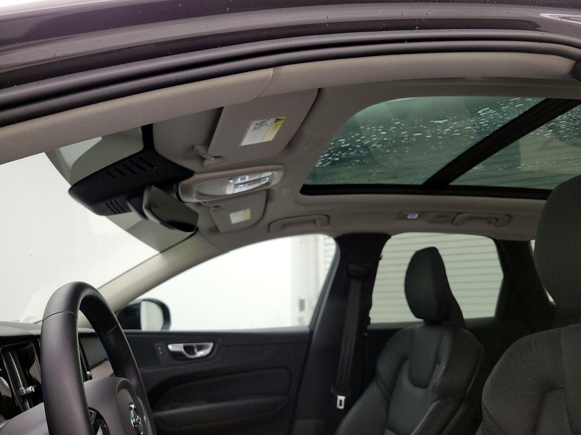 Thumbnail: 2023 Volvo XC60 - 19