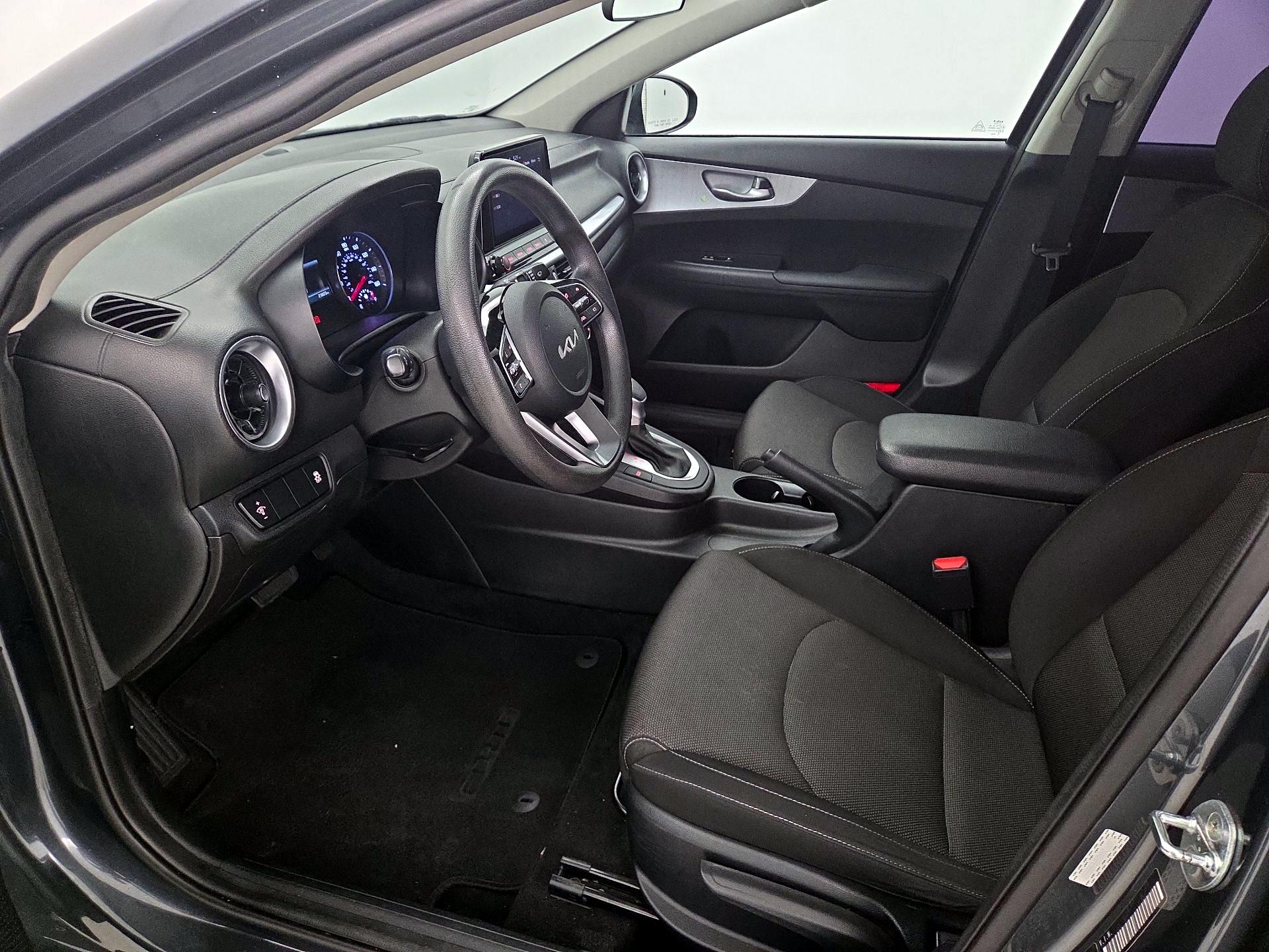 Thumbnail: 2023 Kia Forte - 11