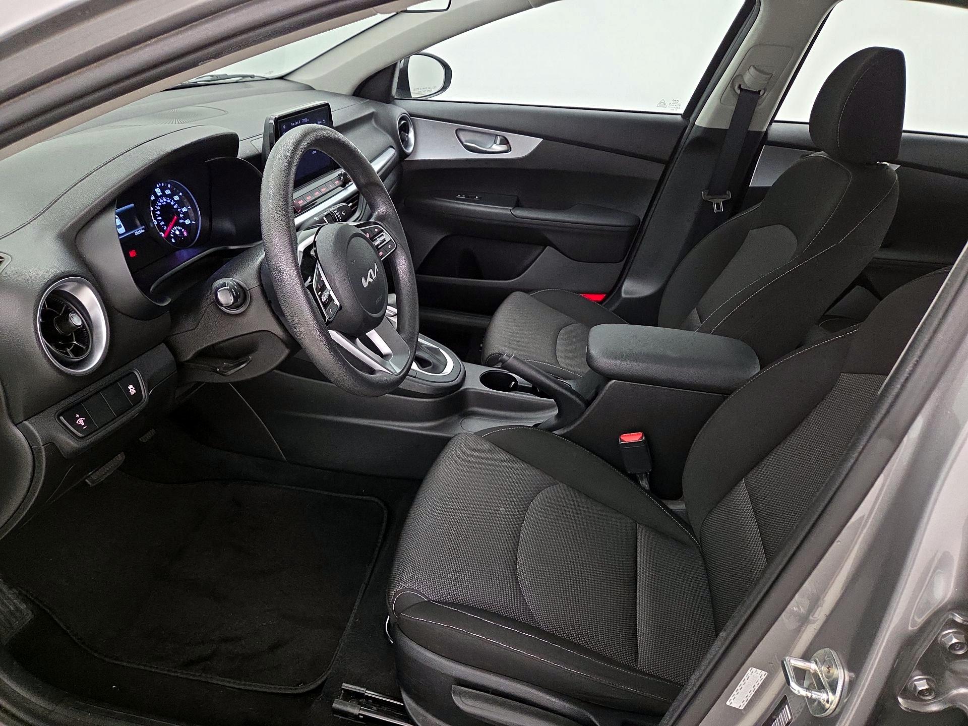 Thumbnail: 2023 Kia Forte - 11