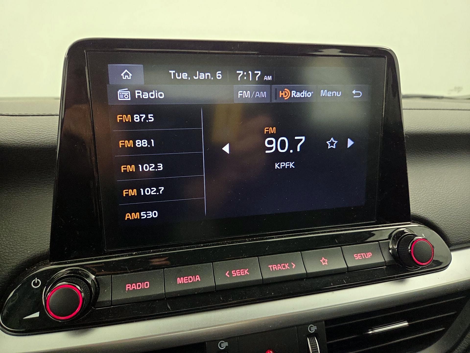 Thumbnail: 2023 Kia Forte - 15