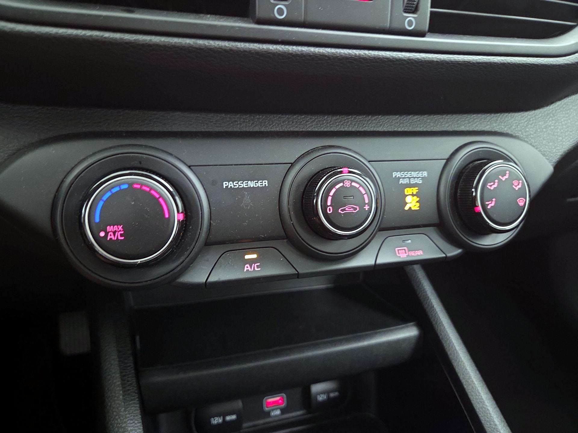 Thumbnail: 2023 Kia Forte - 16