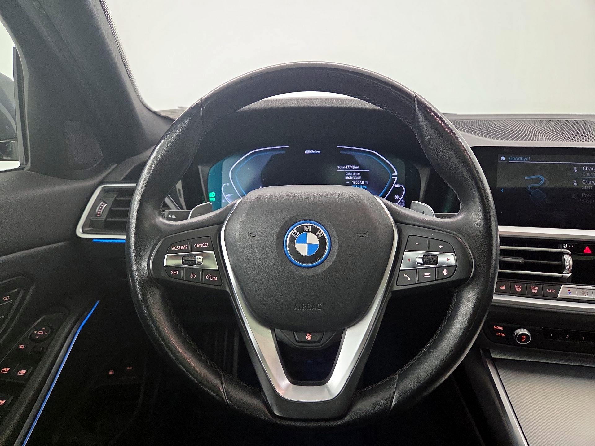 Thumbnail: 2022 BMW 3 Series - 10