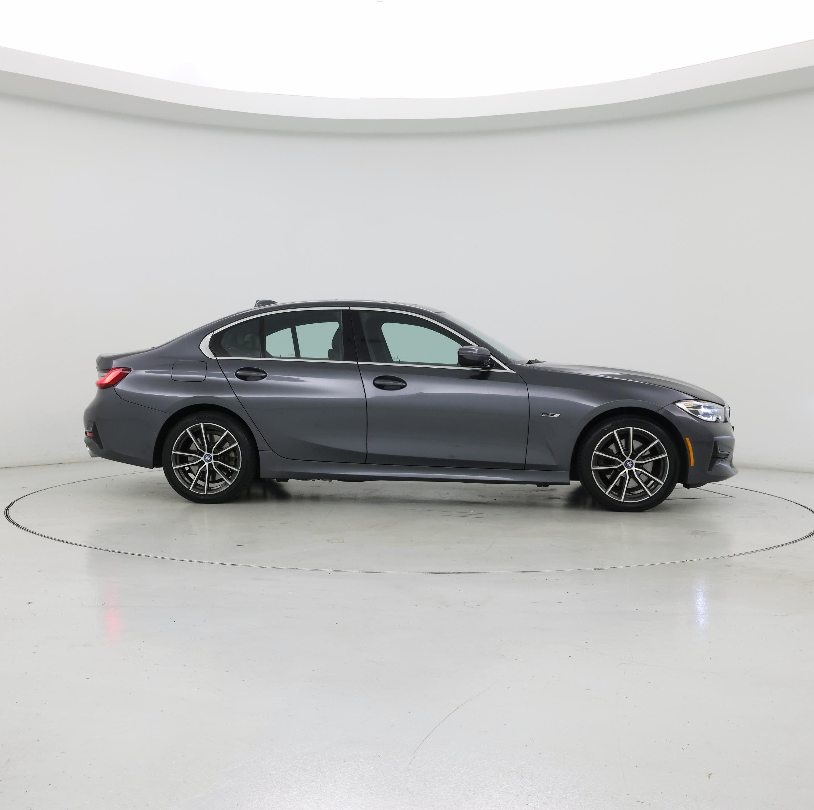 Thumbnail: 2022 BMW 3 Series - 7