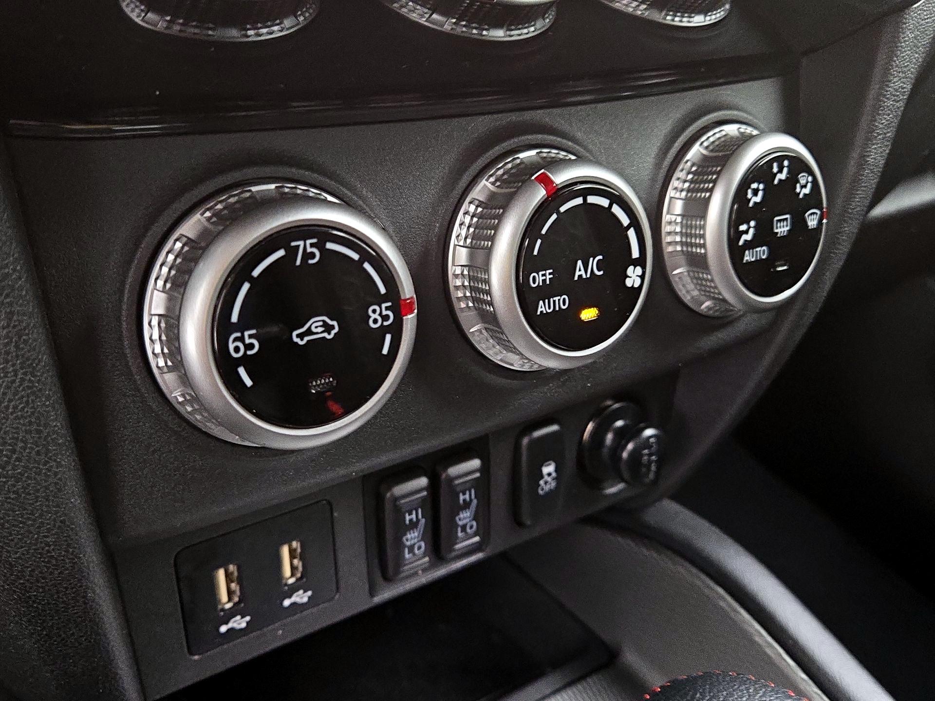 Thumbnail: 2022 Mitsubishi Outlander Sport - 16