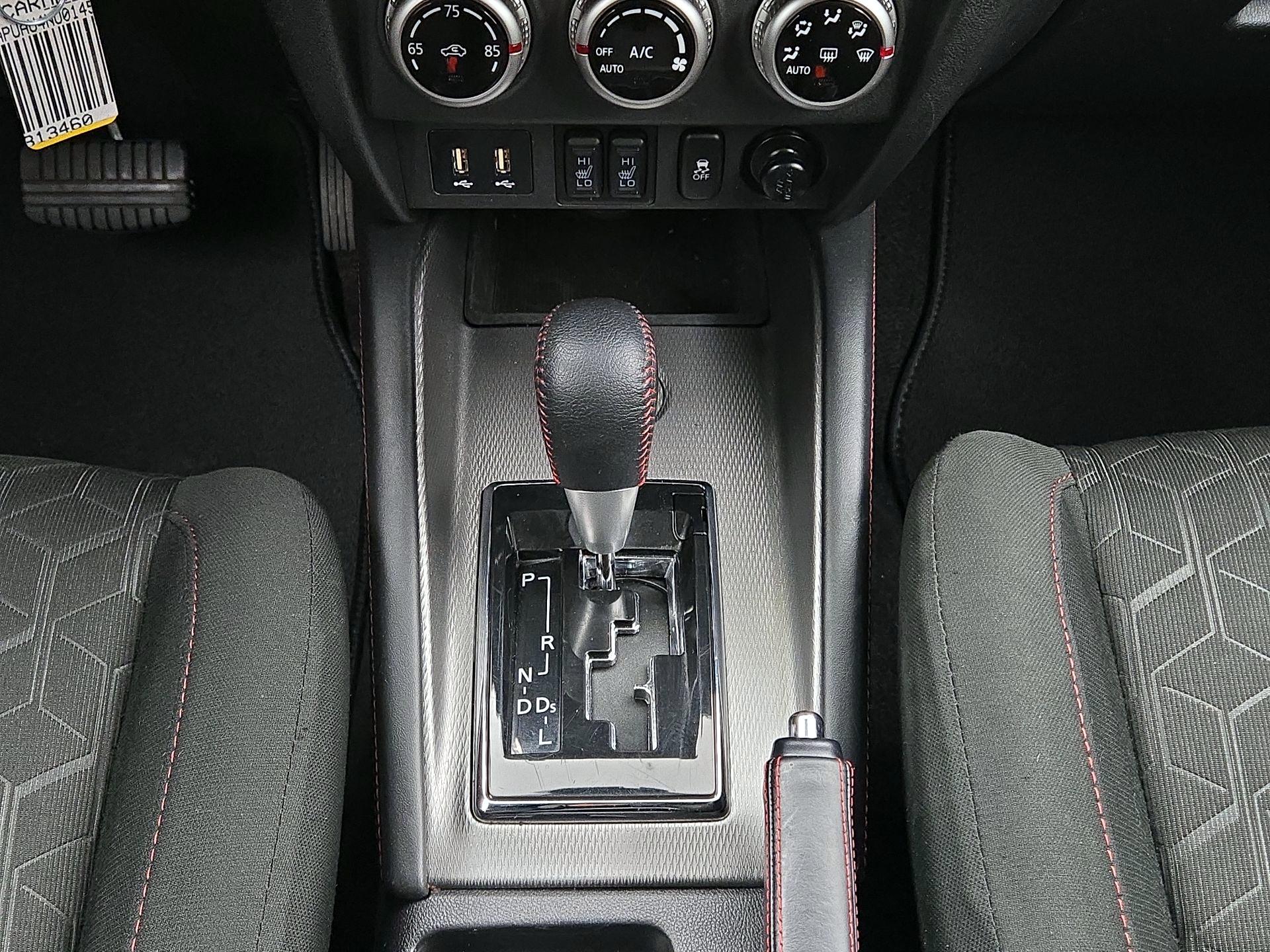 Thumbnail: 2022 Mitsubishi Outlander Sport - 17