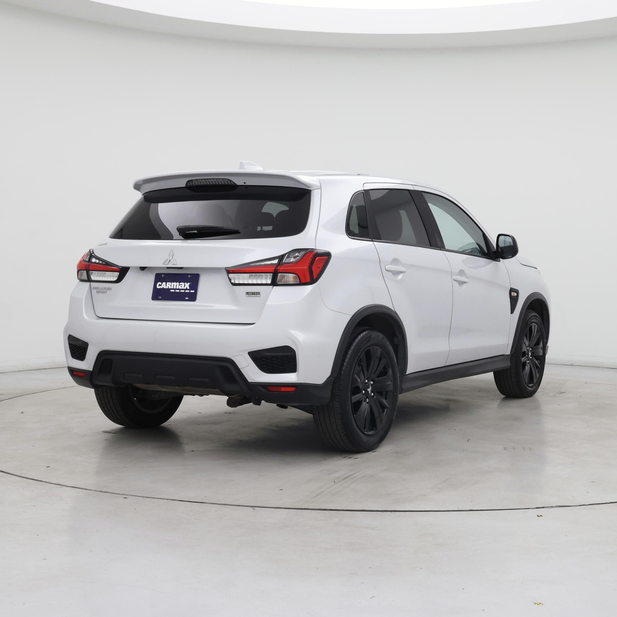 Thumbnail: 2022 Mitsubishi Outlander Sport - 8