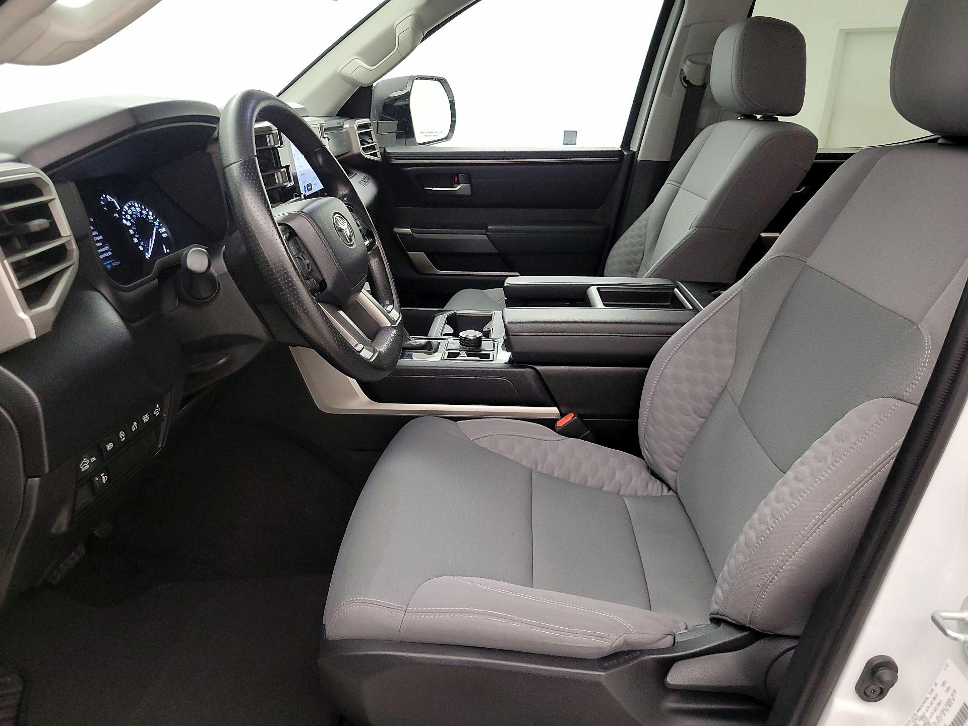 Thumbnail: 2024 Toyota Tundra - 11