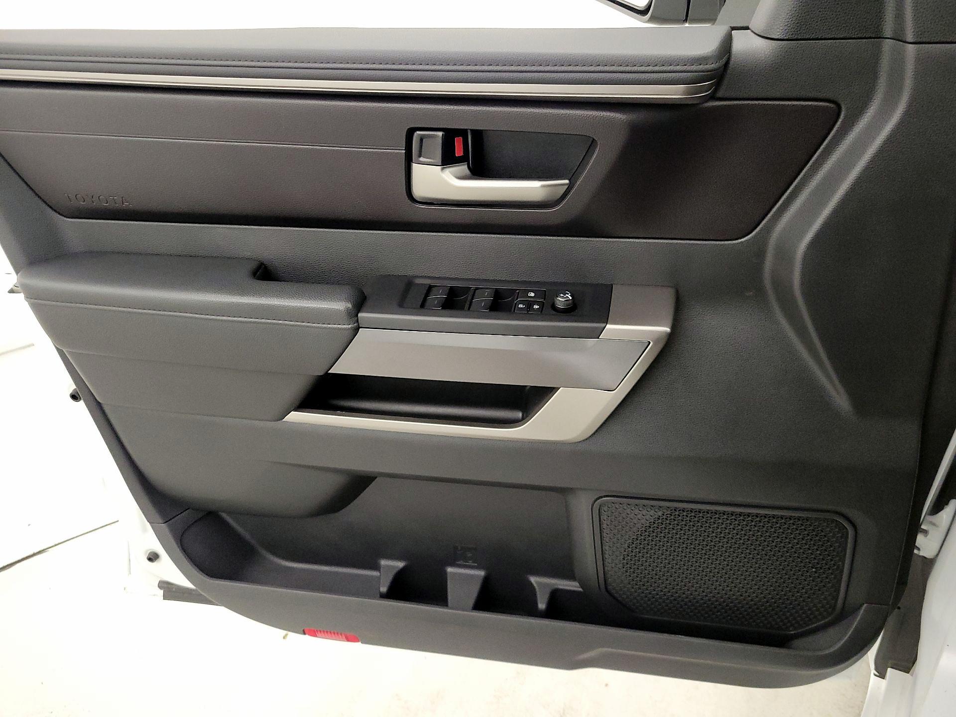 Thumbnail: 2024 Toyota Tundra - 12