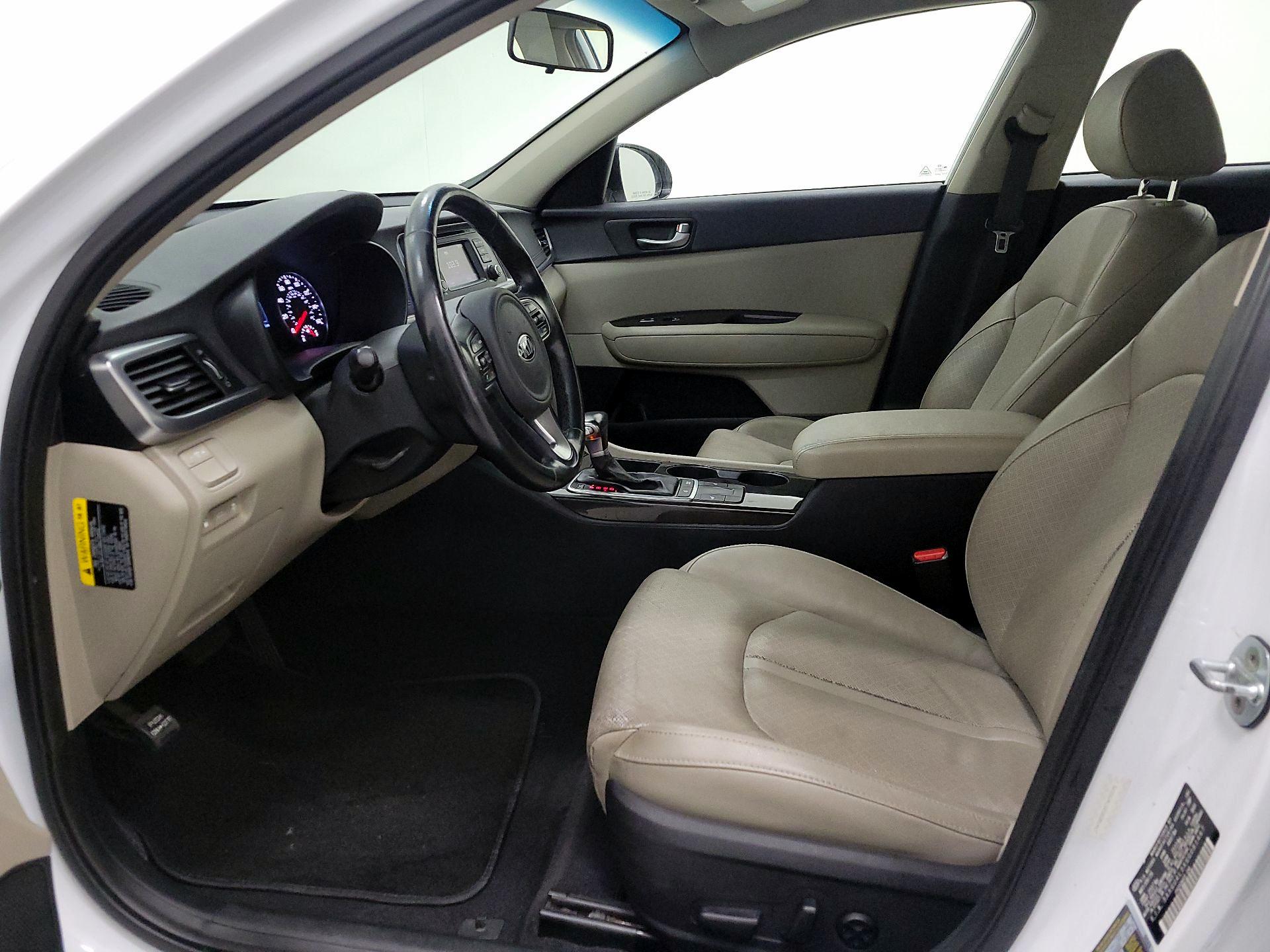 Thumbnail: 2016 Kia Optima - 11