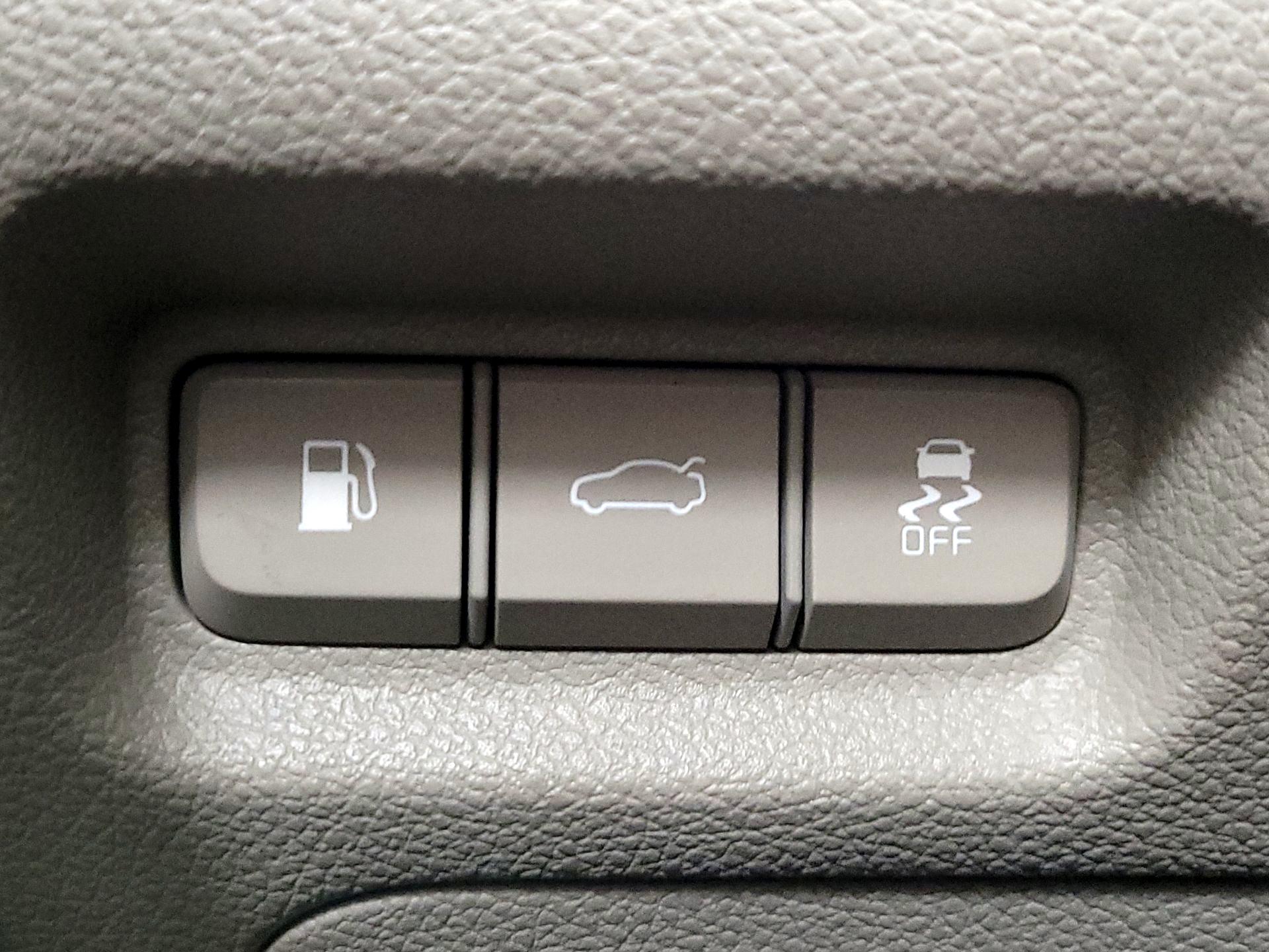 Thumbnail: 2016 Kia Optima - 13