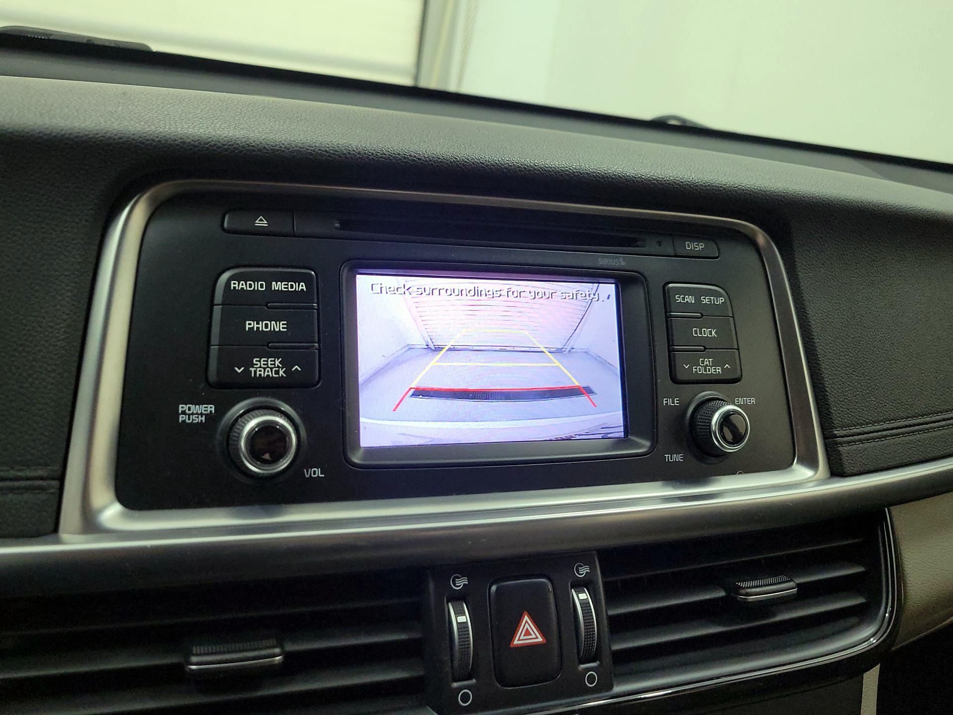 Thumbnail: 2016 Kia Optima - 14