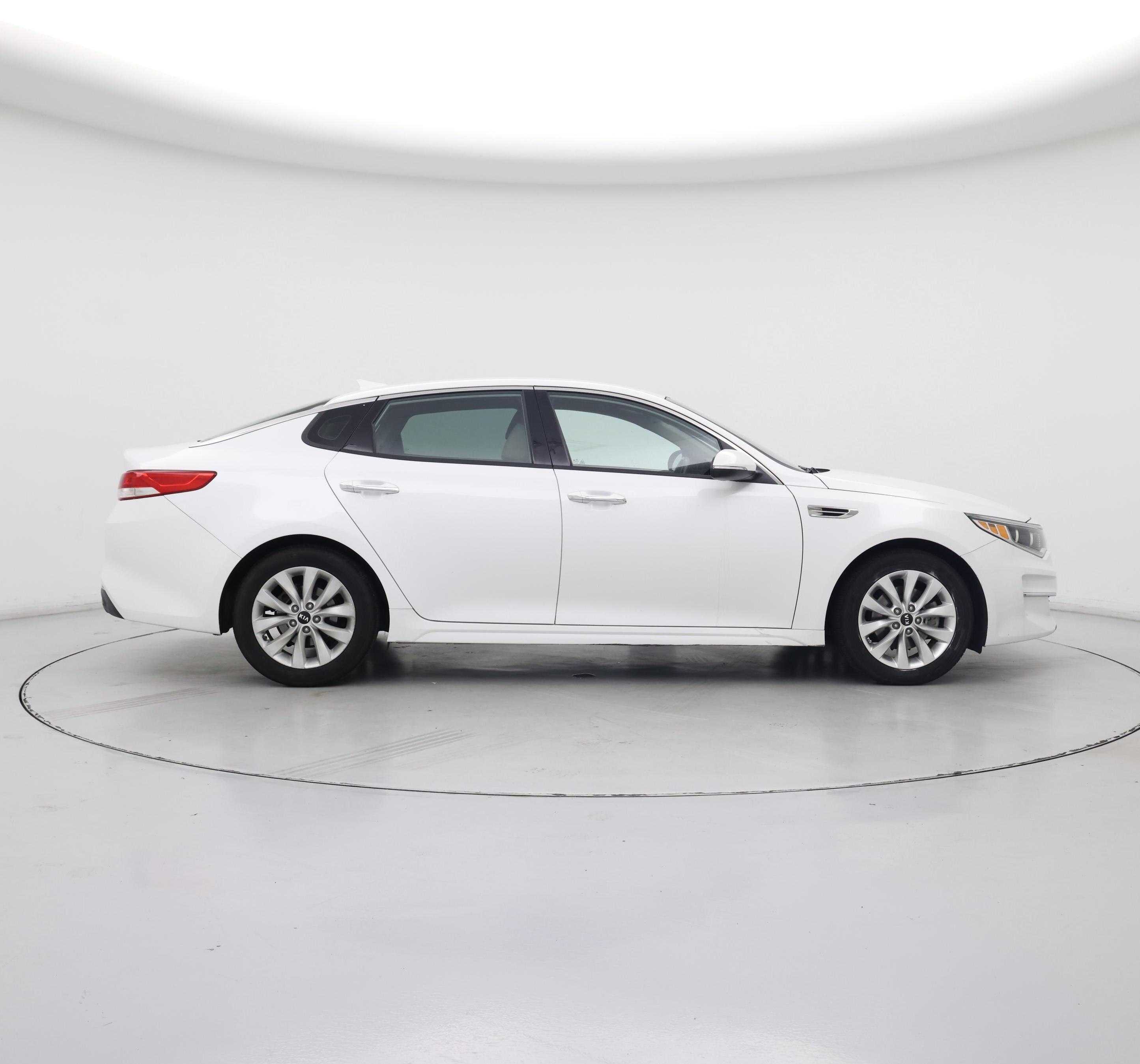 Thumbnail: 2016 Kia Optima - 7