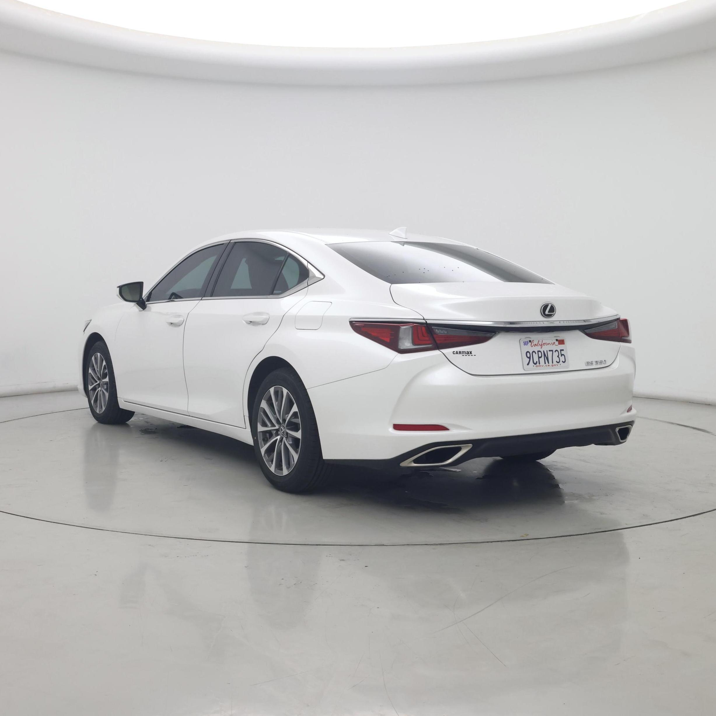 Thumbnail: 2022 Lexus ES - 2