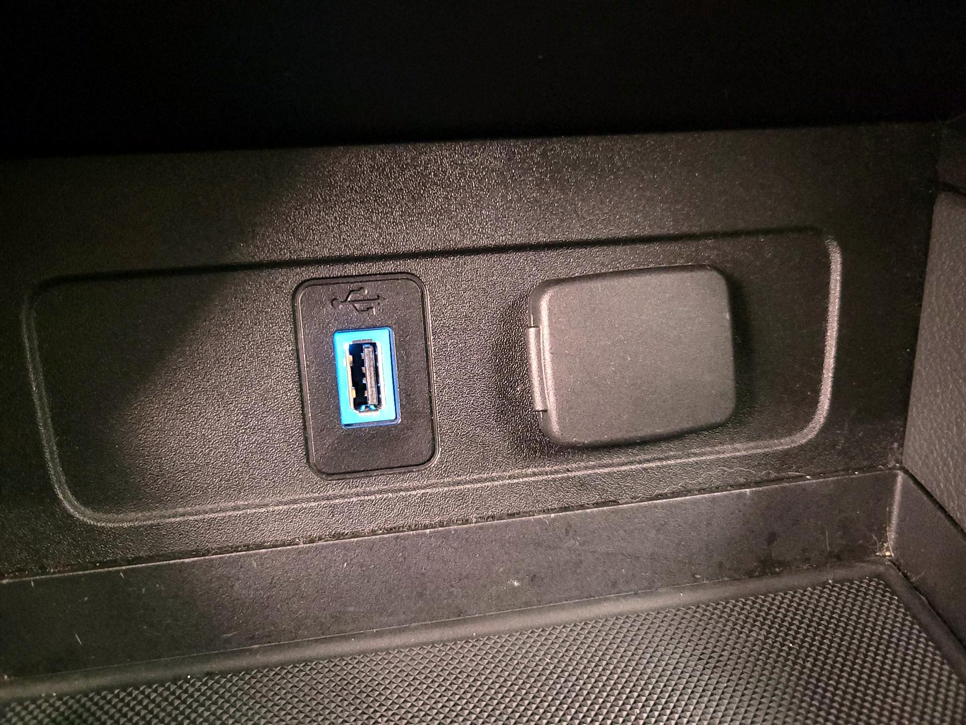 Thumbnail: 2017 Ford Escape - 18