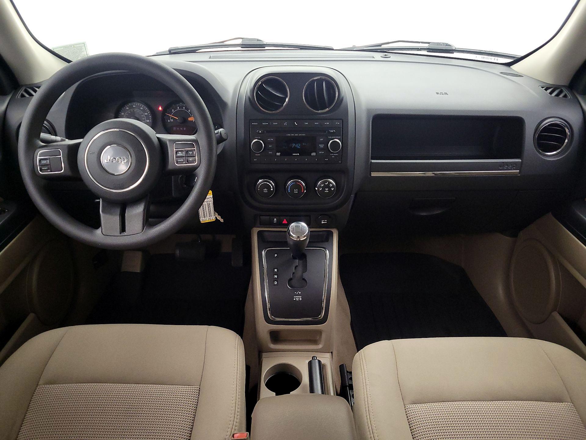 Thumbnail: 2017 Jeep Patriot - 9