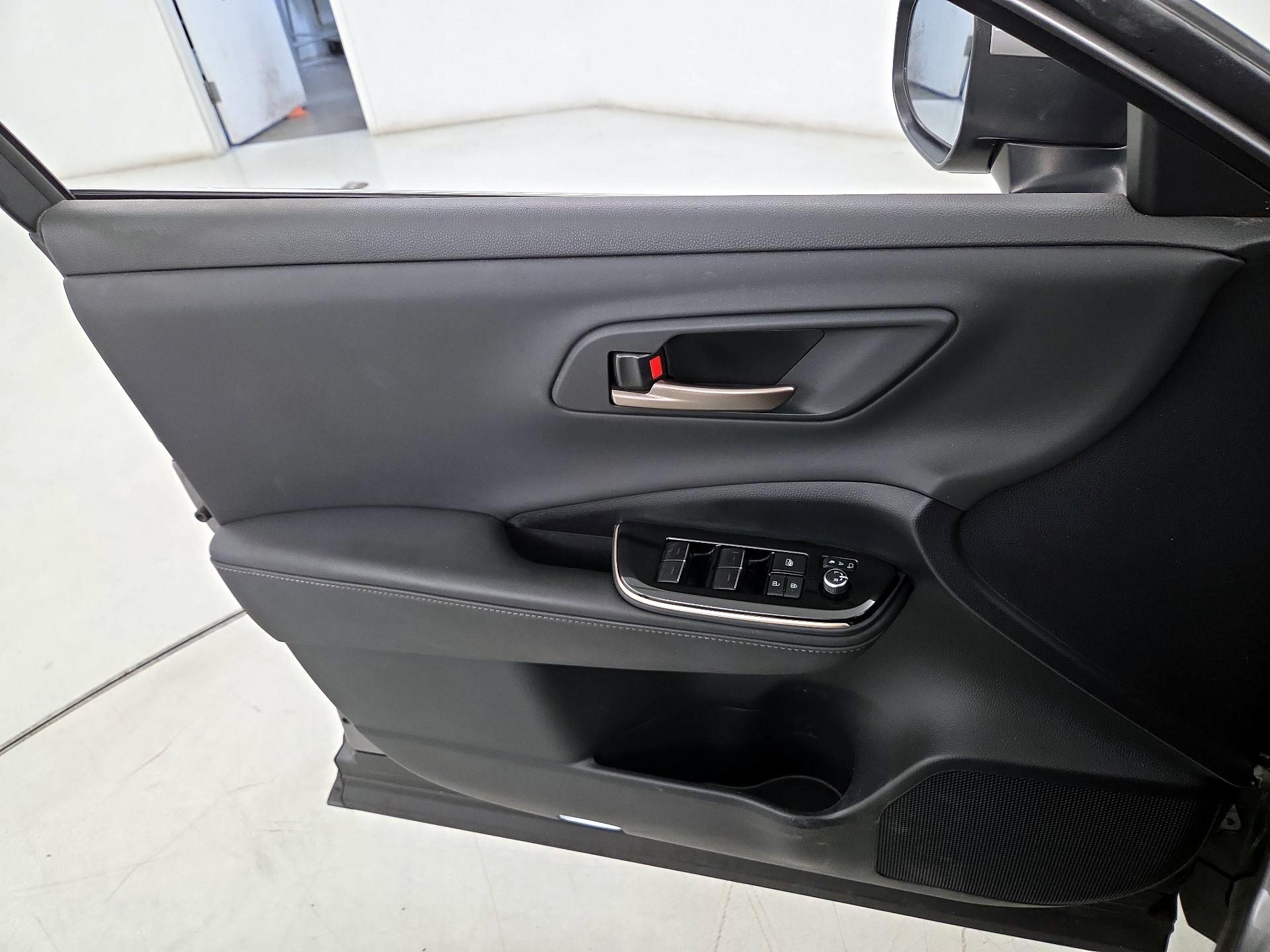 Thumbnail: 2024 Toyota Crown - 12