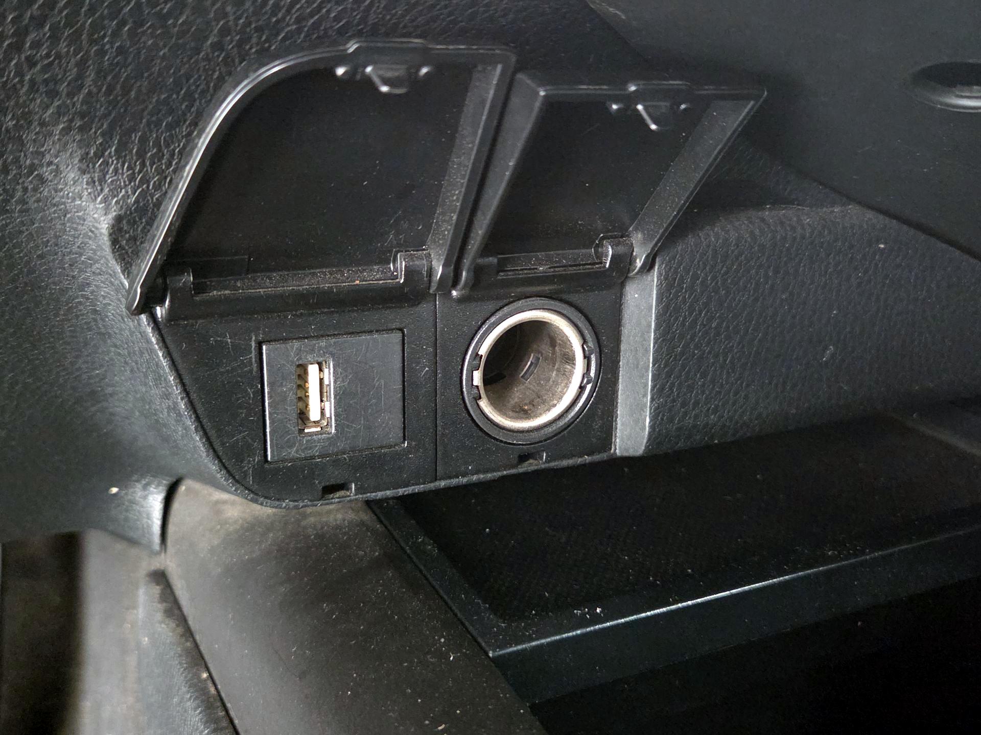 Thumbnail: 2023 Toyota Camry - 18