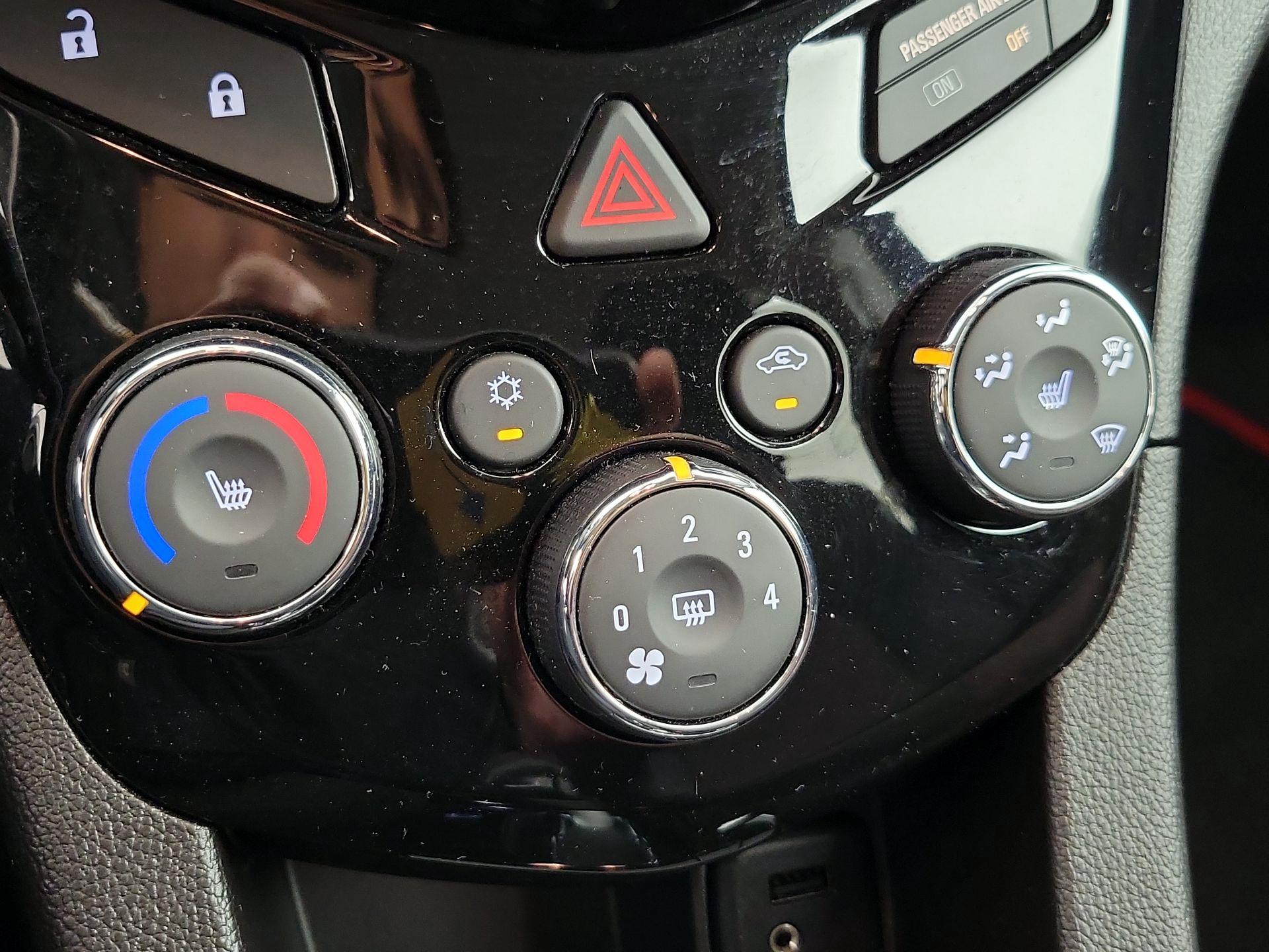 Thumbnail: 2017 Chevrolet Sonic - 16