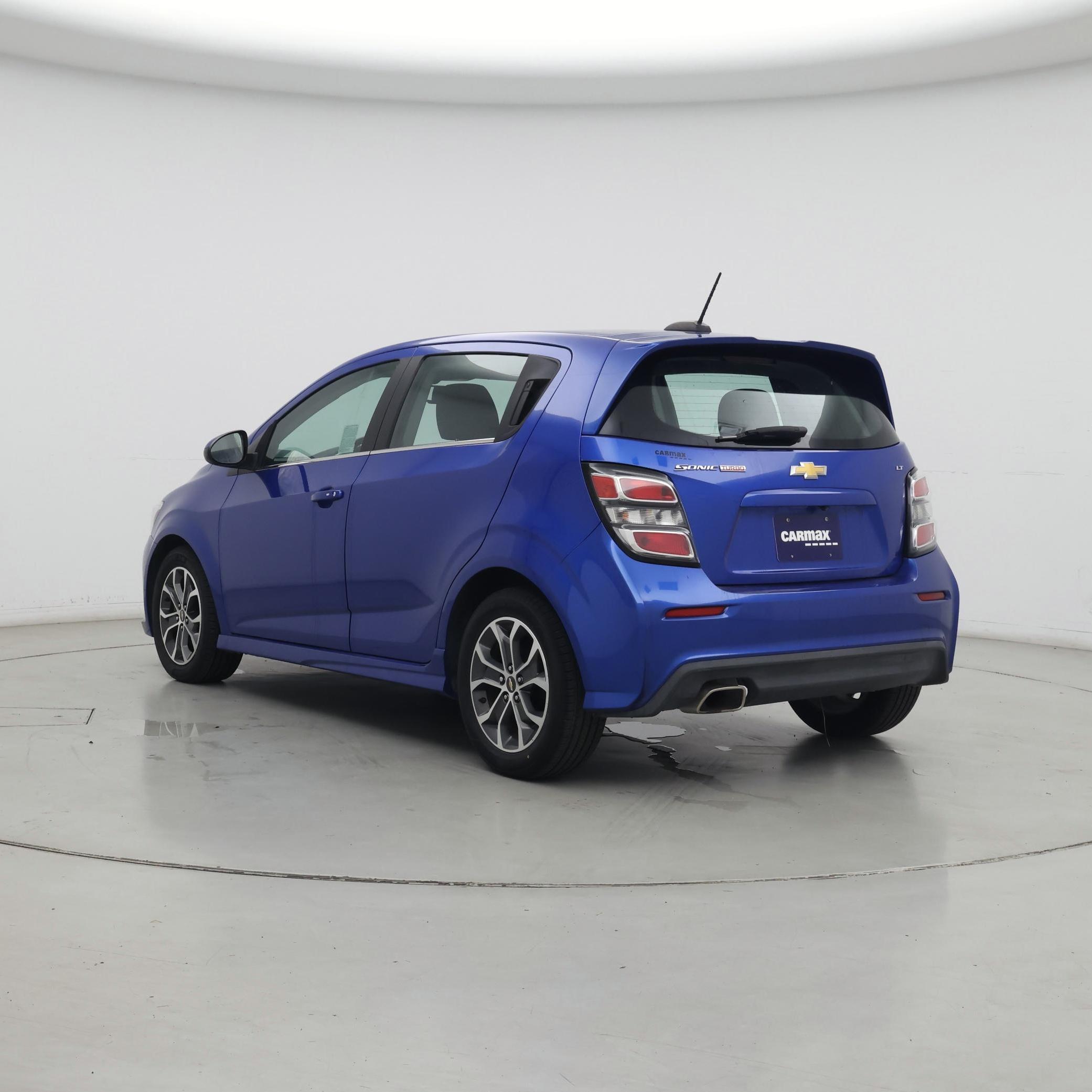 Thumbnail: 2017 Chevrolet Sonic - 2