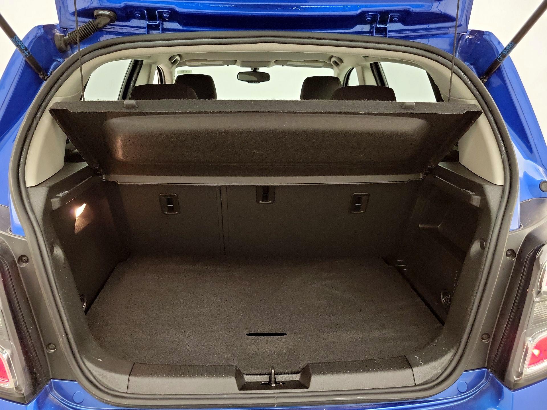 Thumbnail: 2017 Chevrolet Sonic - 20