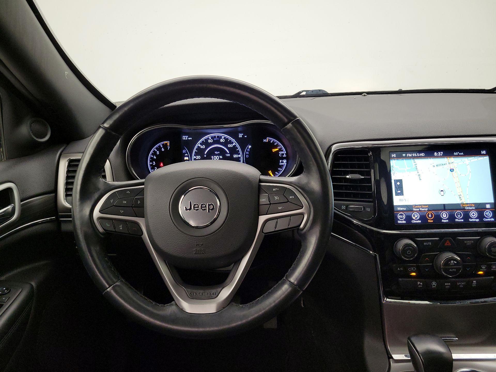 Thumbnail: 2022 Jeep Grand Cherokee - 10