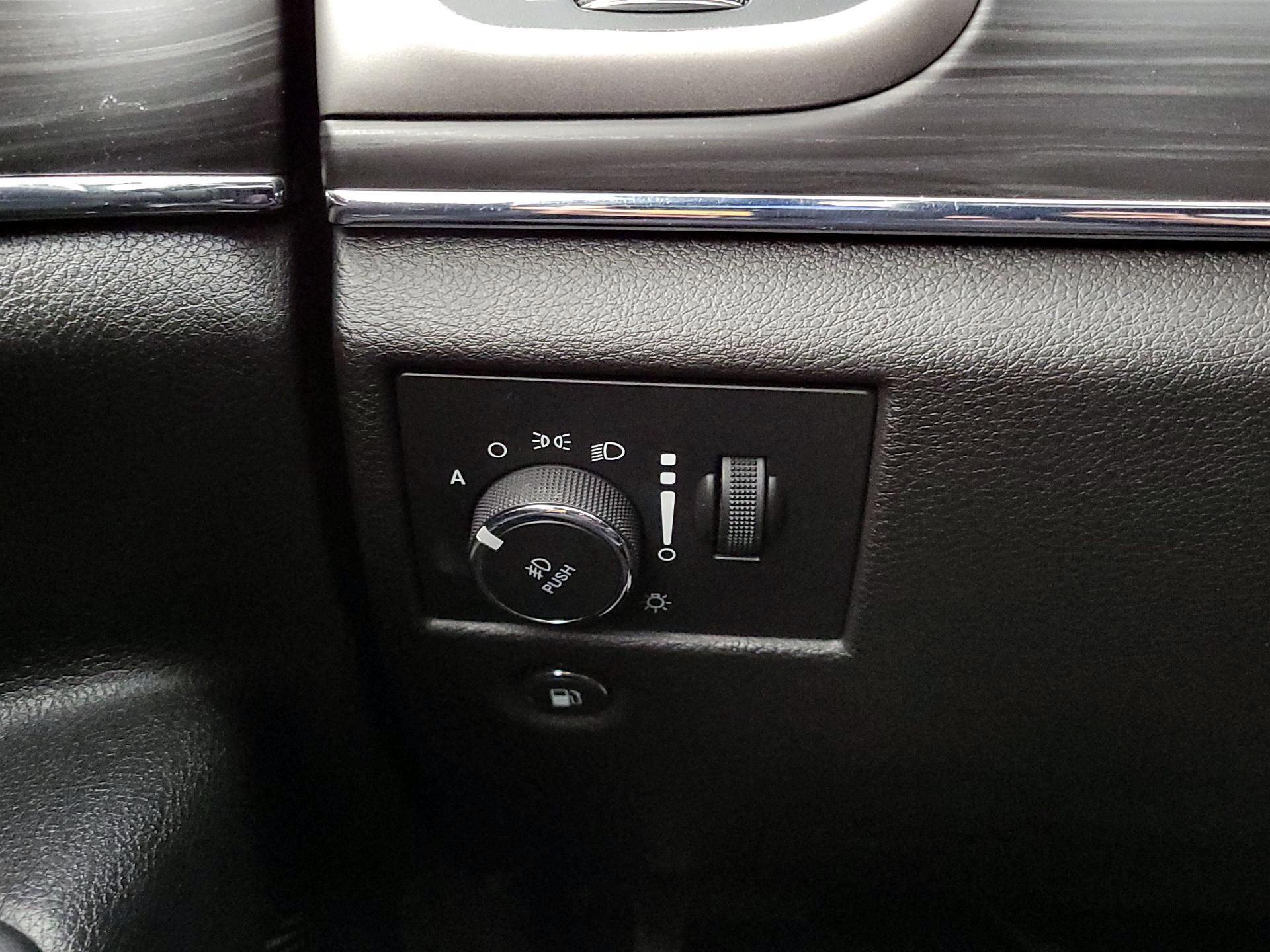 Thumbnail: 2022 Jeep Grand Cherokee - 13