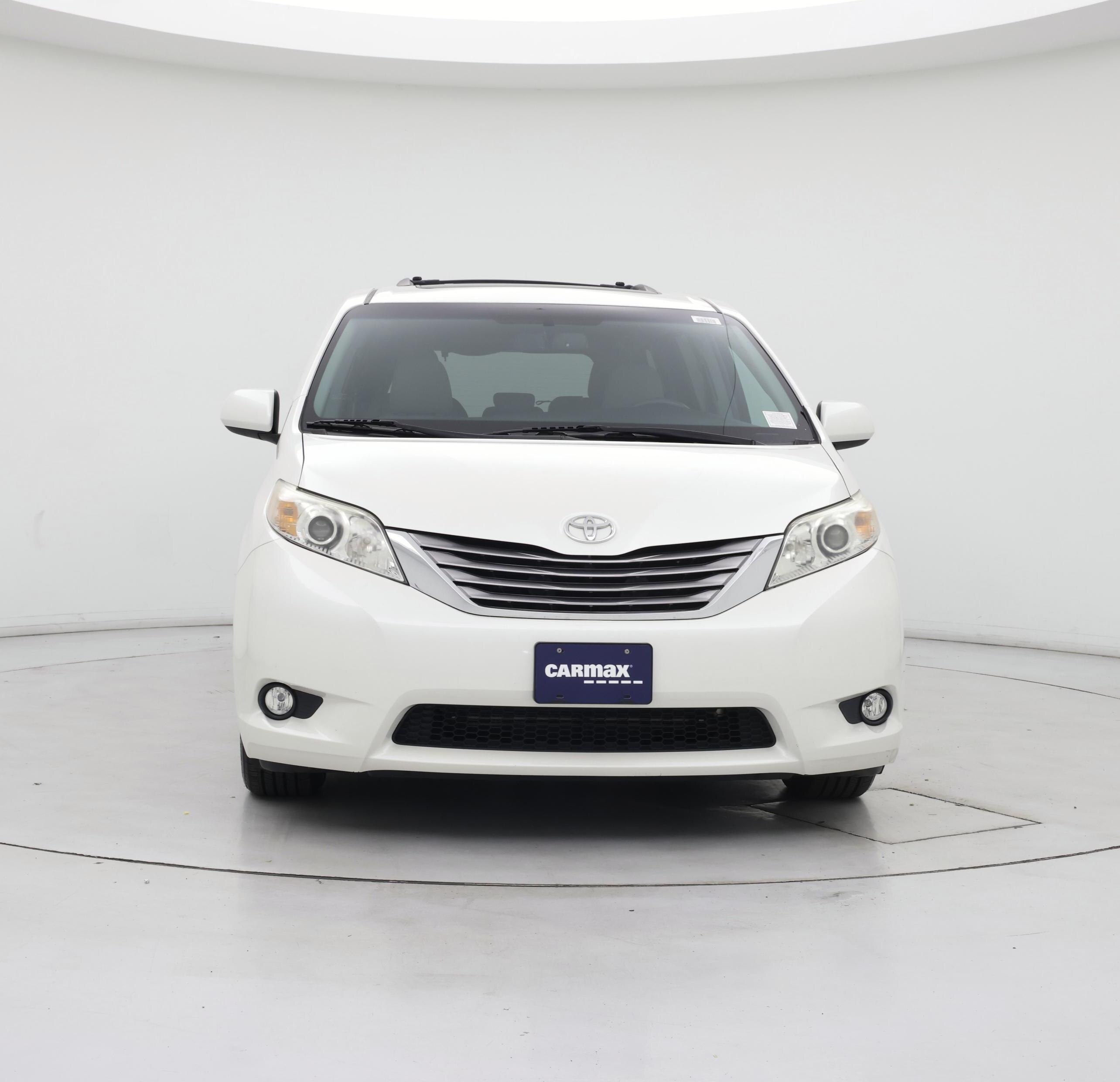 Thumbnail: 2017 Toyota Sienna - 5