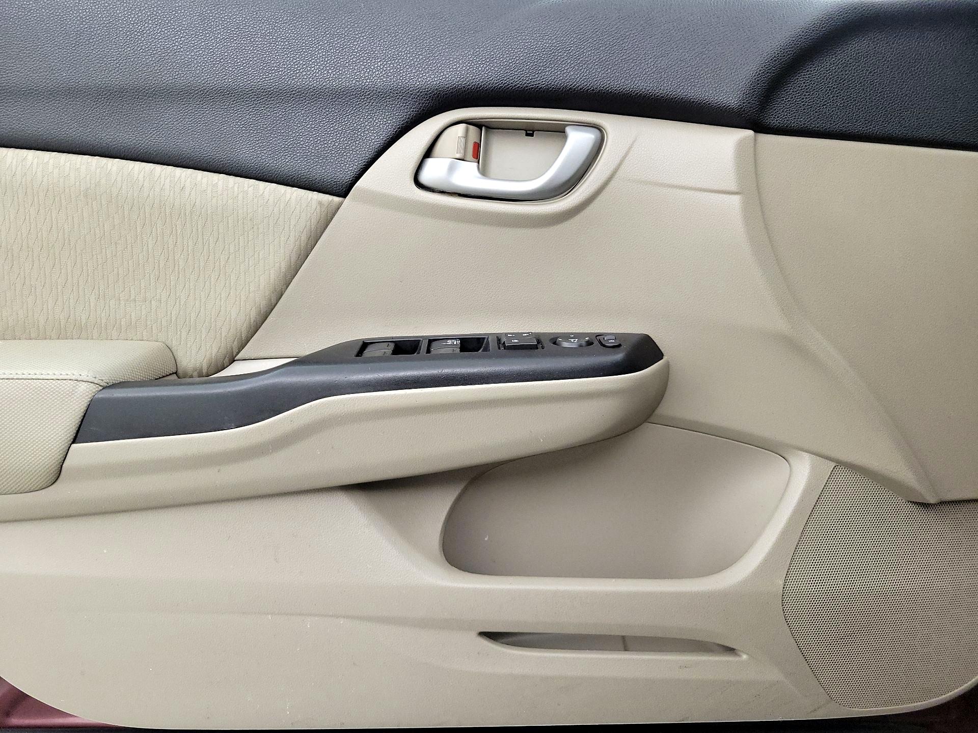 Thumbnail: 2015 Honda Civic - 12