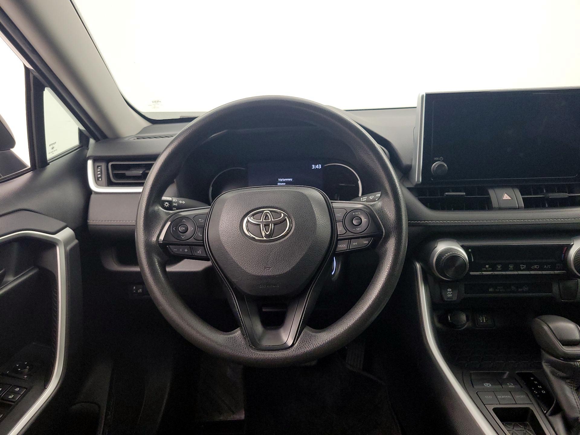 Thumbnail: 2023 Toyota RAV4 - 10