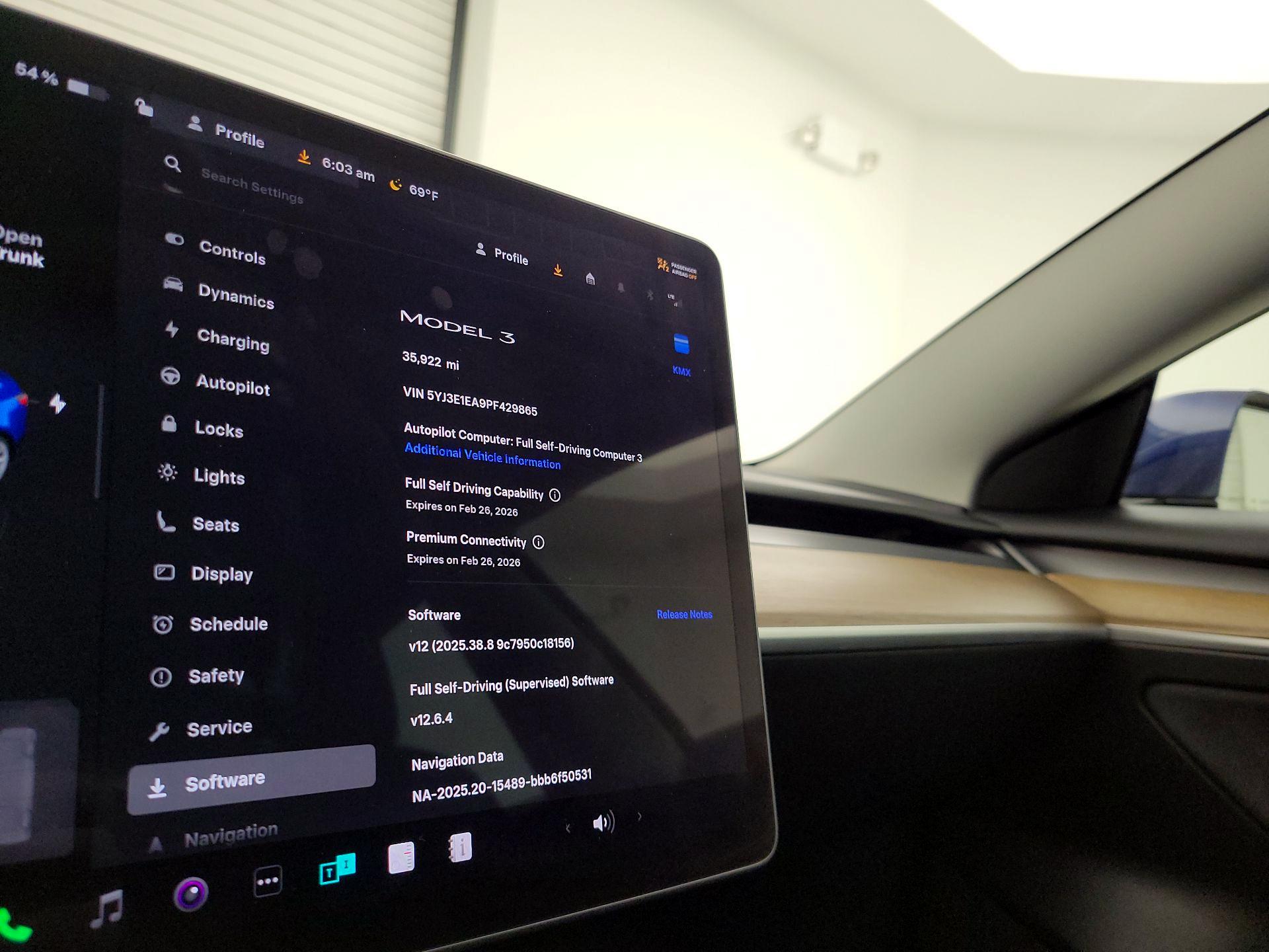 Thumbnail: 2023 Tesla Model 3 - 13