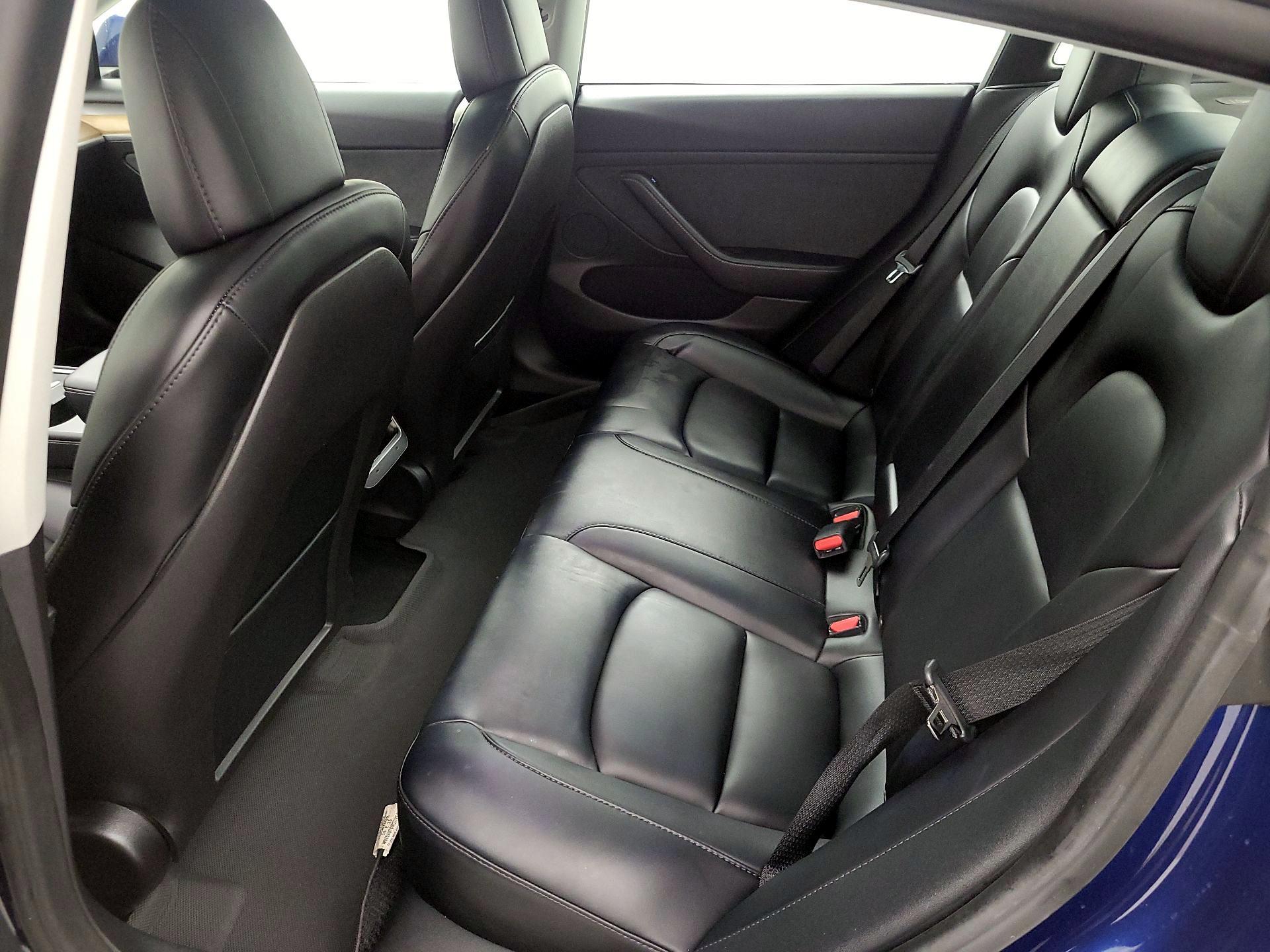 Thumbnail: 2023 Tesla Model 3 - 19