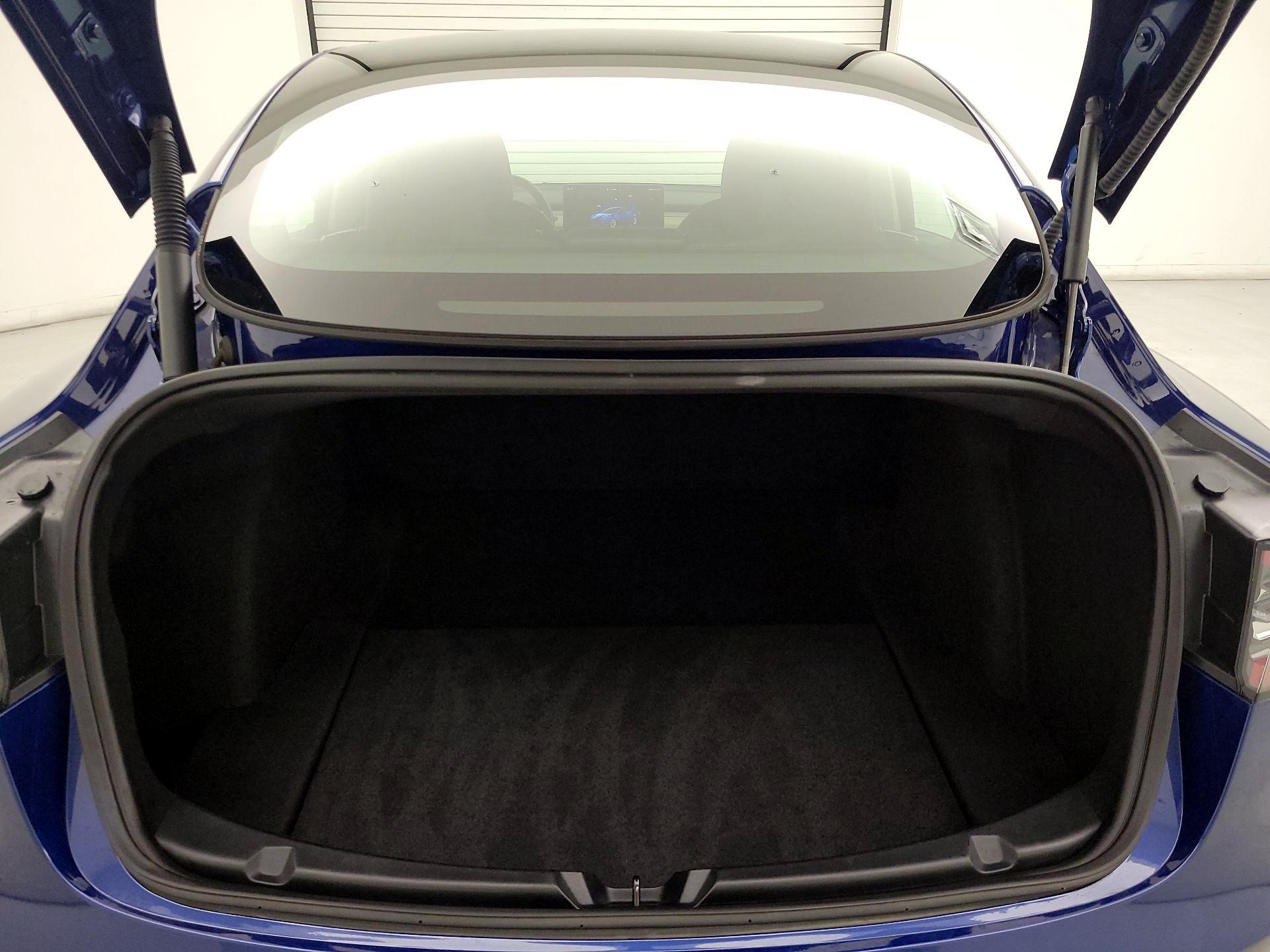 Thumbnail: 2023 Tesla Model 3 - 20