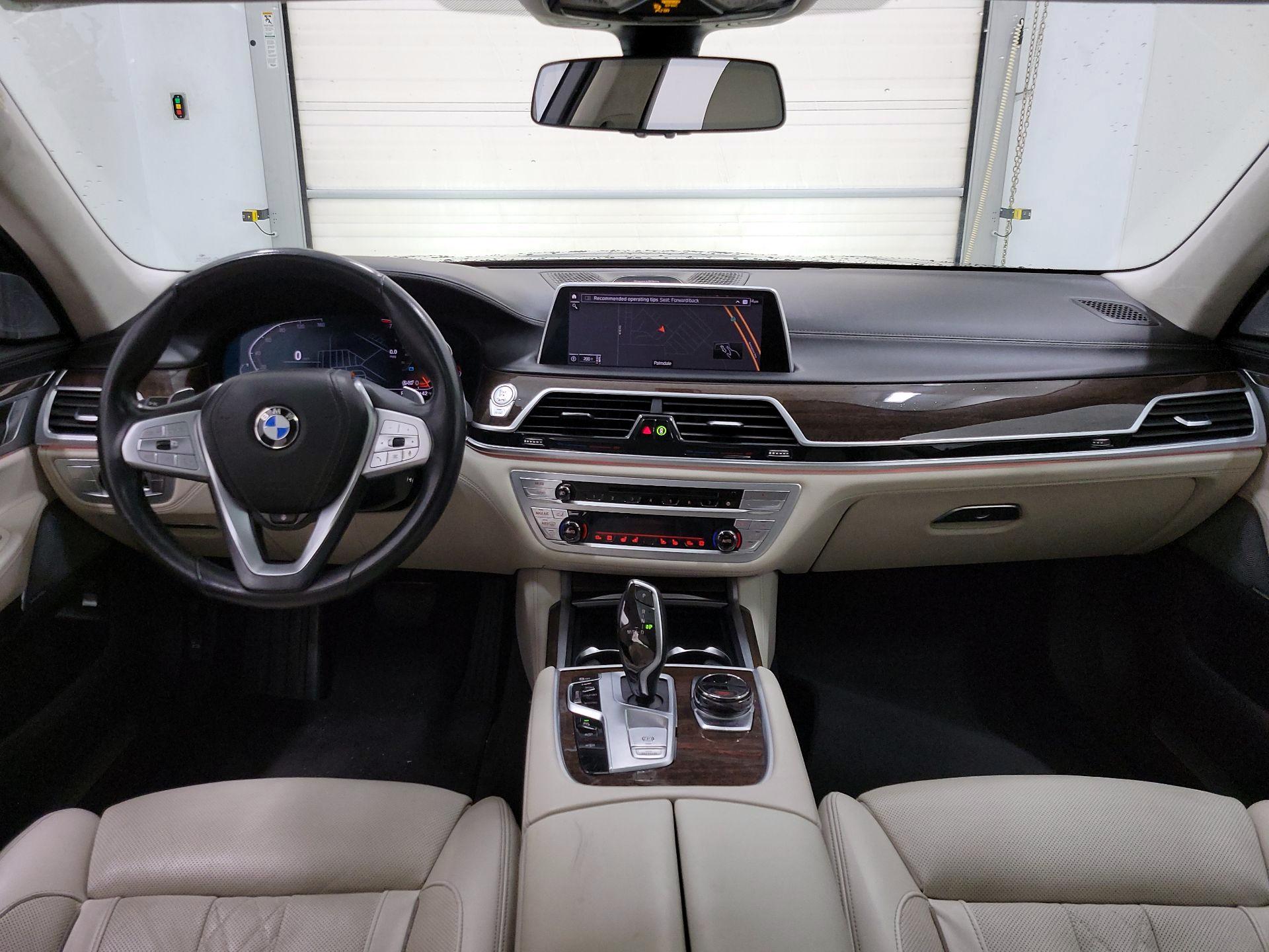 Thumbnail: 2020 BMW 7 Series - 9