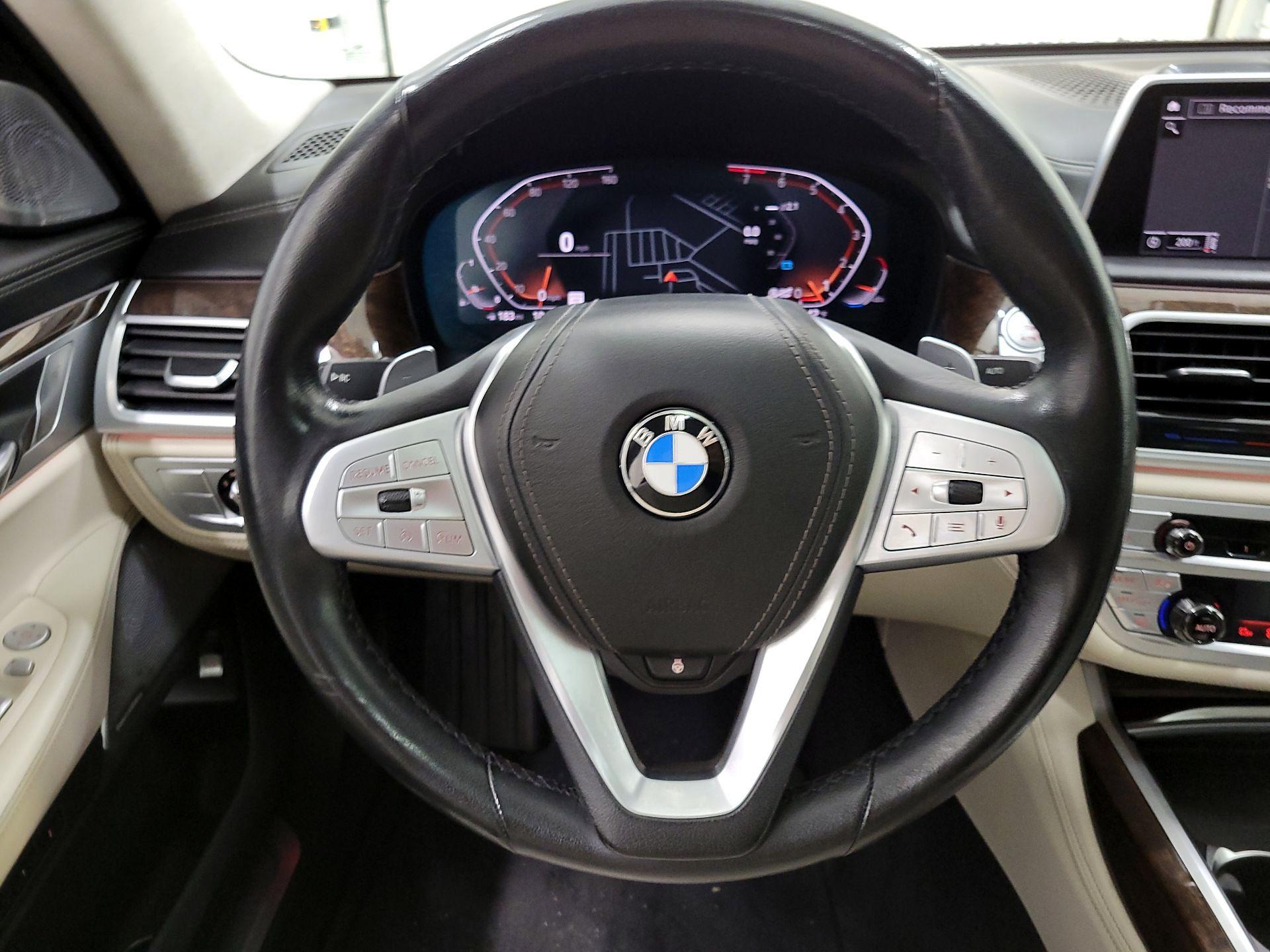 Thumbnail: 2020 BMW 7 Series - 10