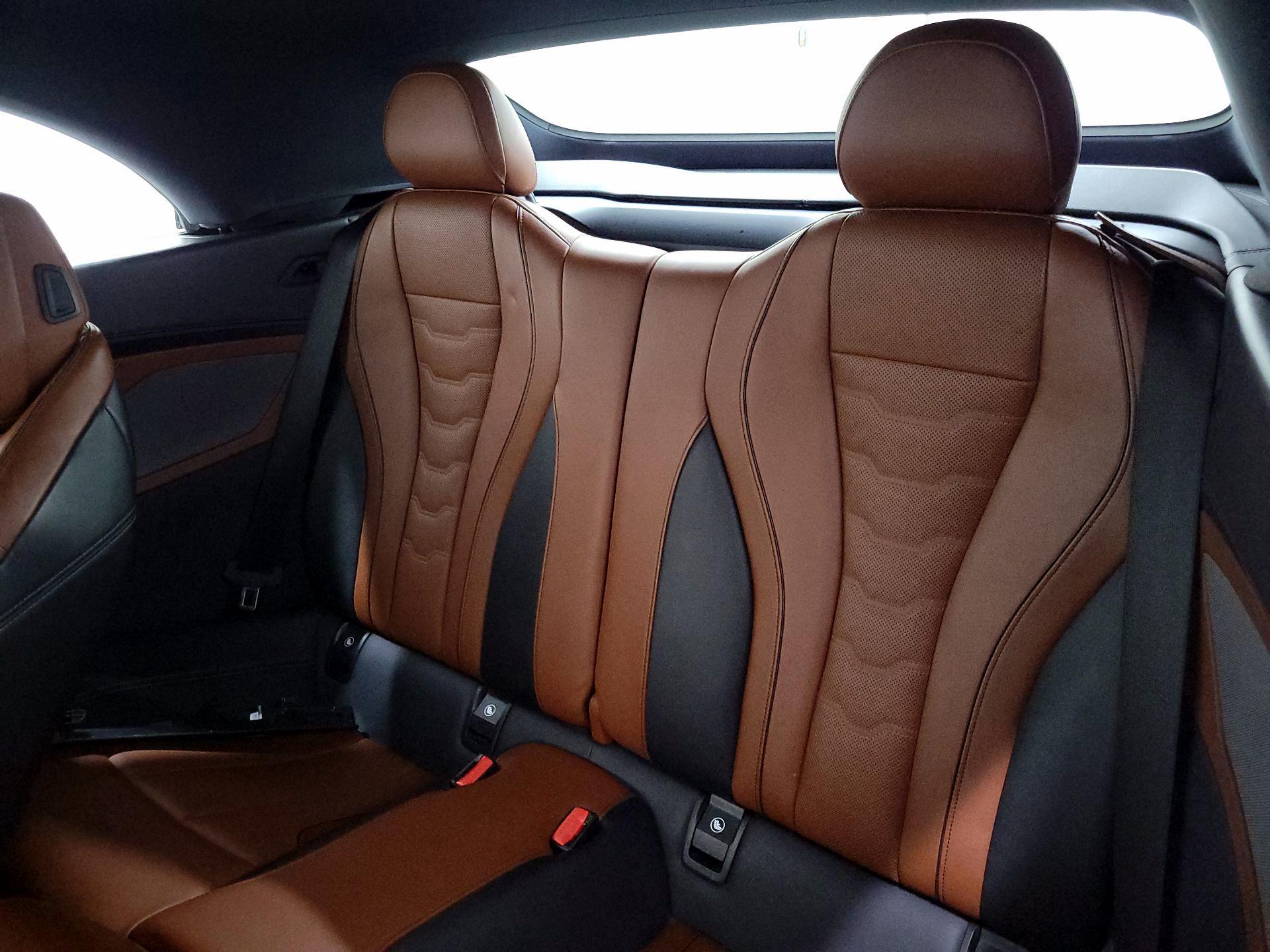 Thumbnail: 2022 BMW 8 Series - 20