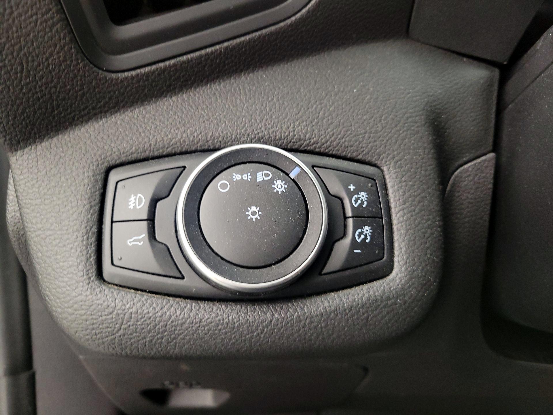 Thumbnail: 2017 Ford Escape - 13