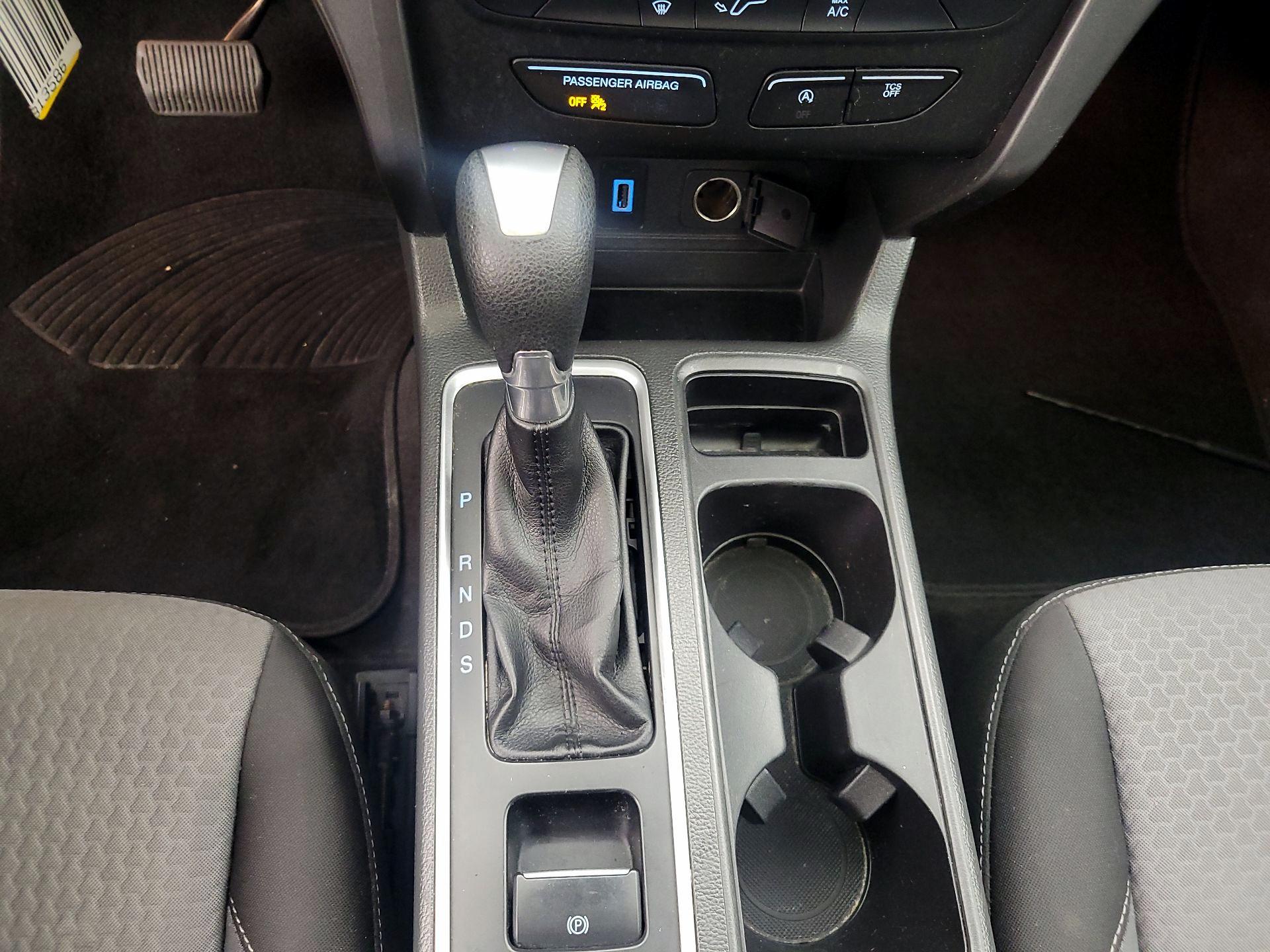 Thumbnail: 2017 Ford Escape - 17