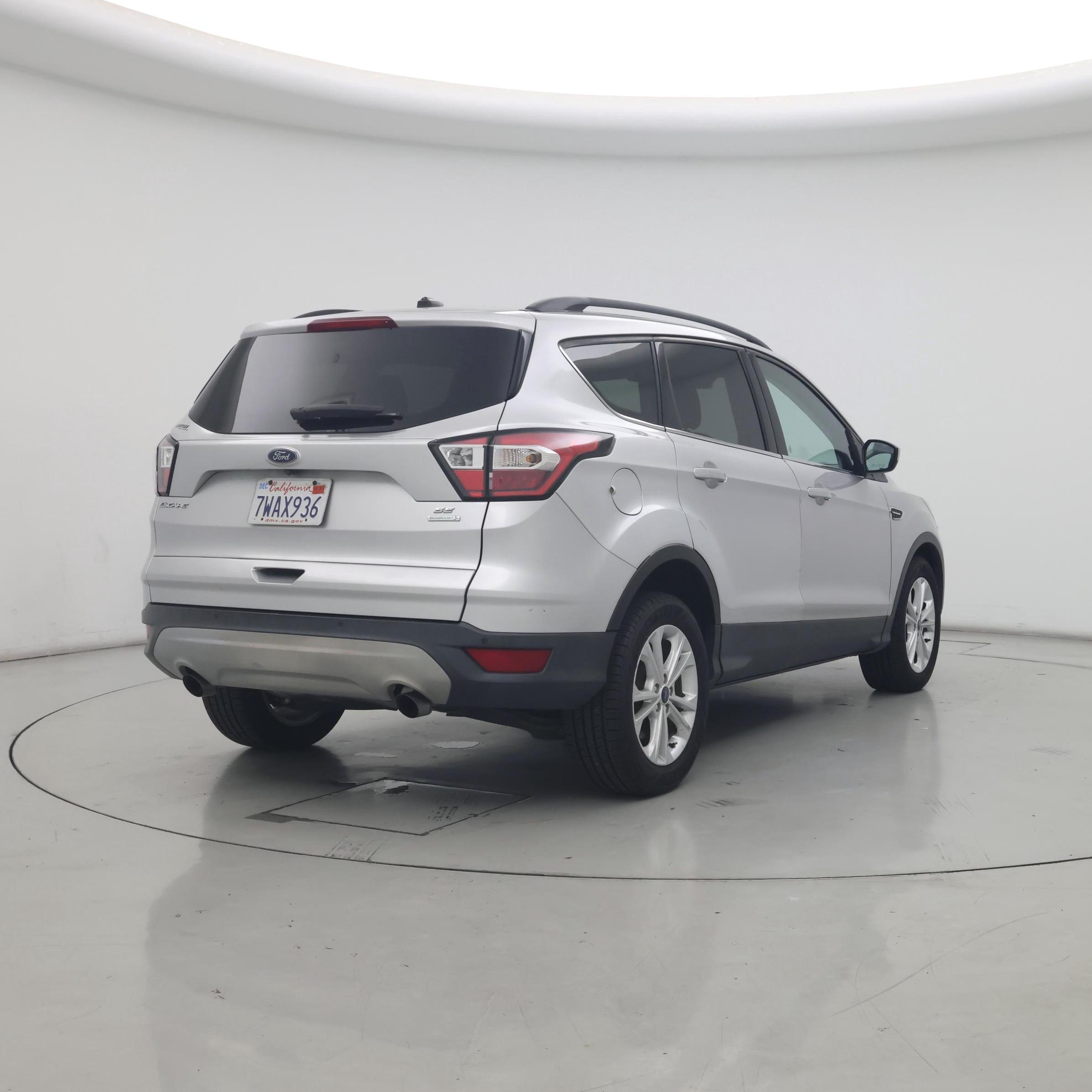 Thumbnail: 2017 Ford Escape - 8