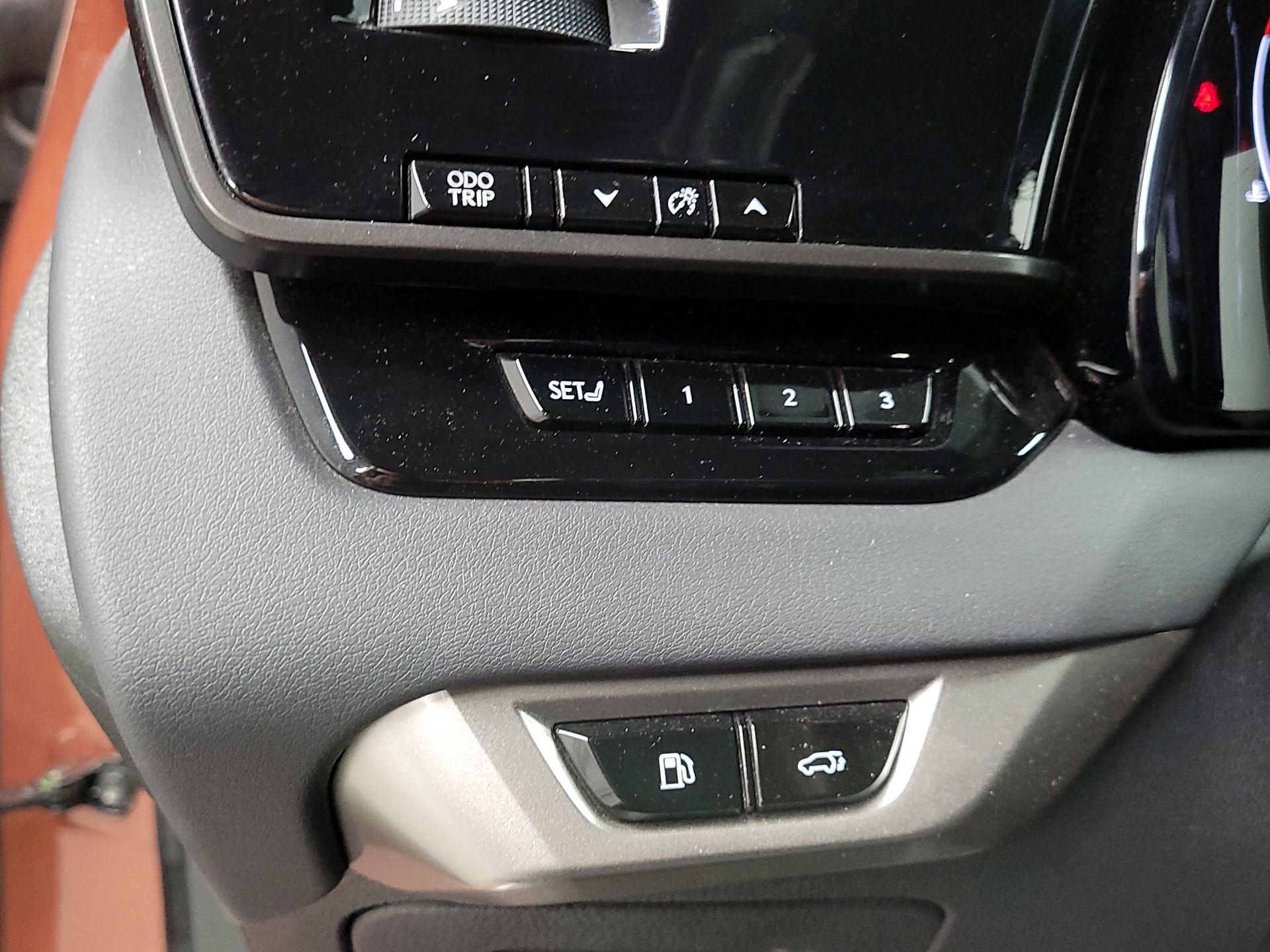 Thumbnail: 2023 Lexus RX - 11