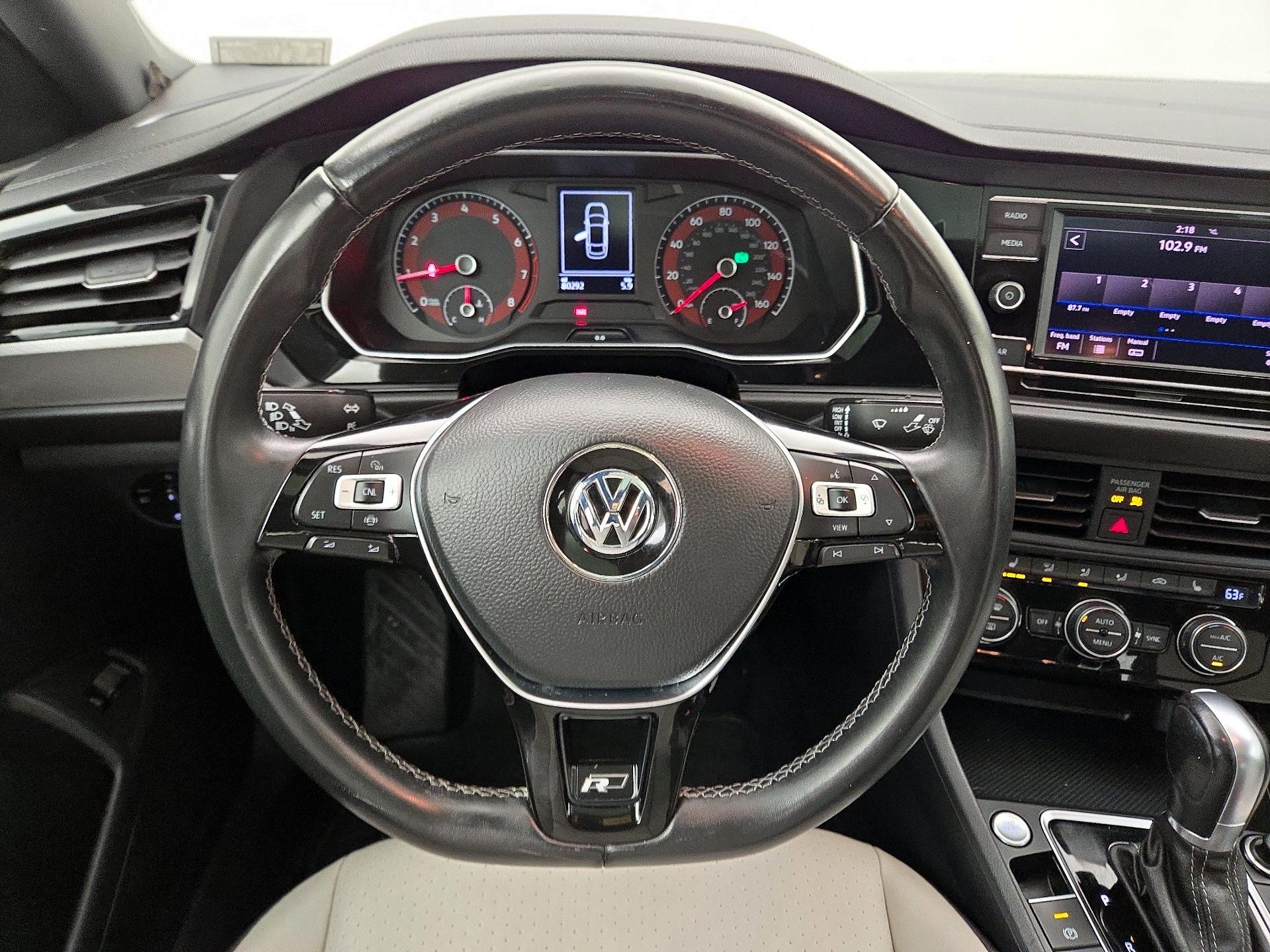 Thumbnail: 2019 Volkswagen Jetta - 10