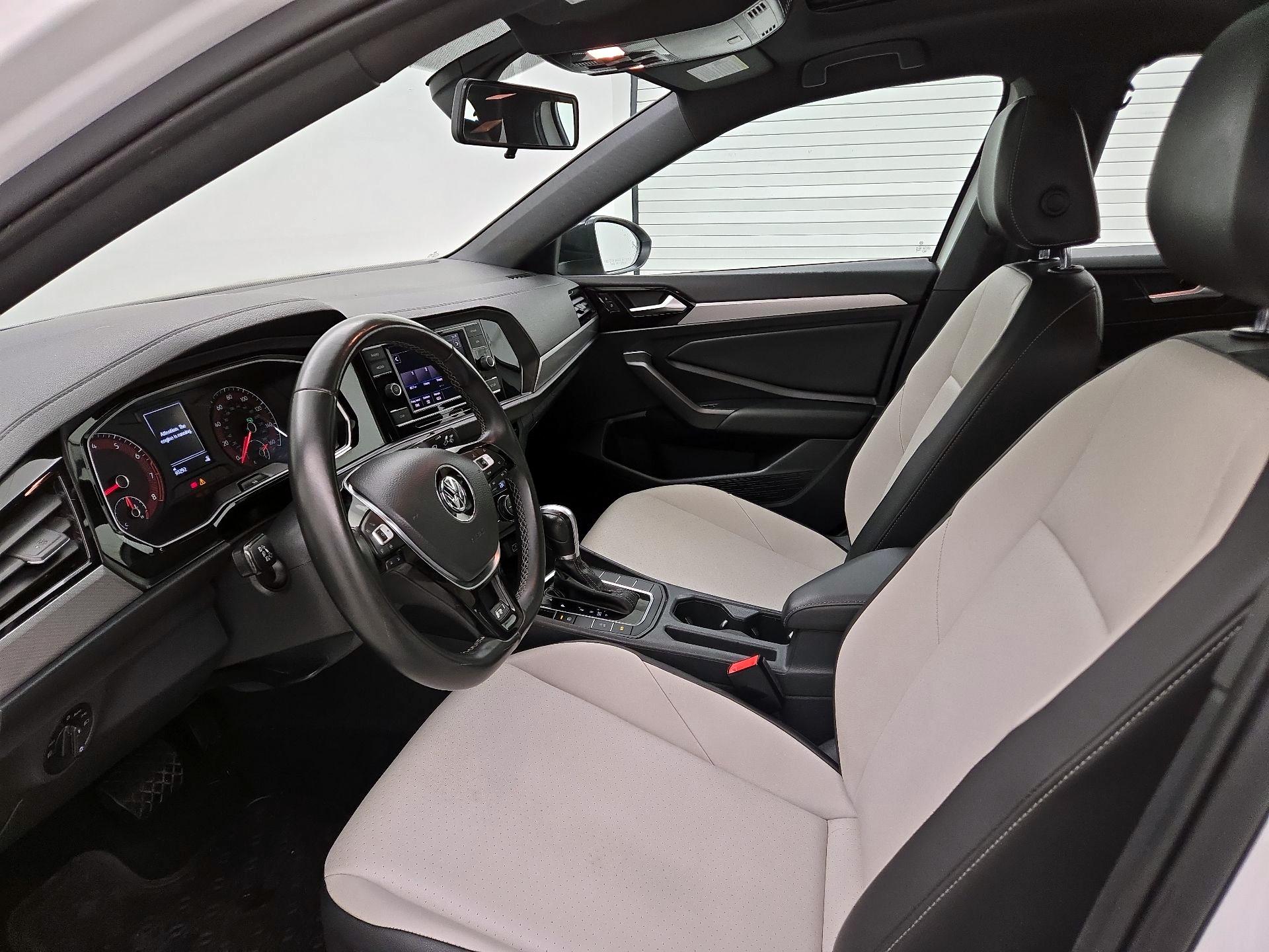 Thumbnail: 2019 Volkswagen Jetta - 11