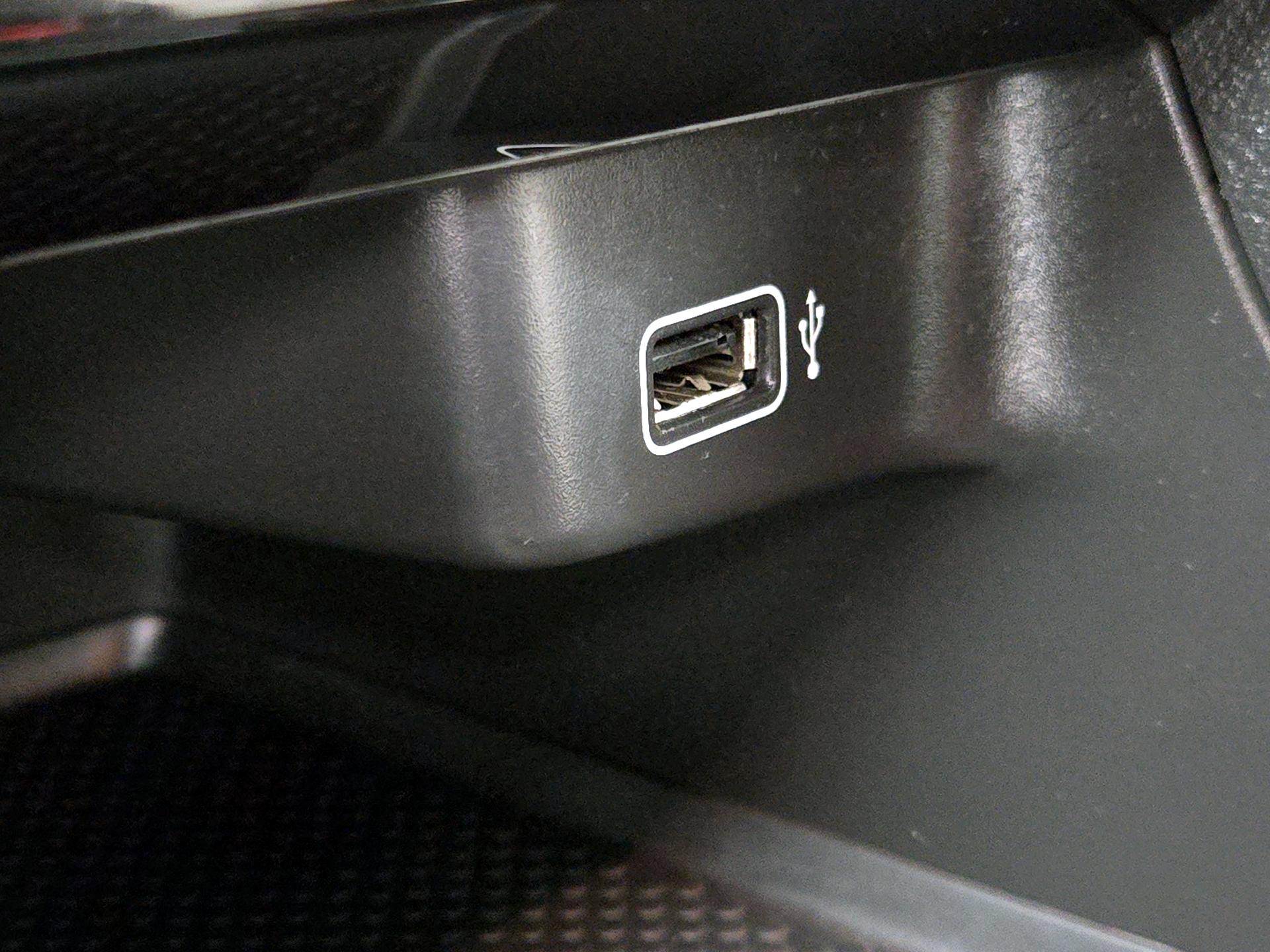 Thumbnail: 2019 Volkswagen Jetta - 18