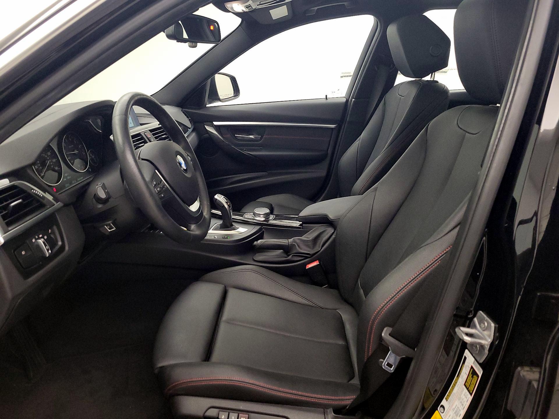 Thumbnail: 2018 BMW 3 Series - 11